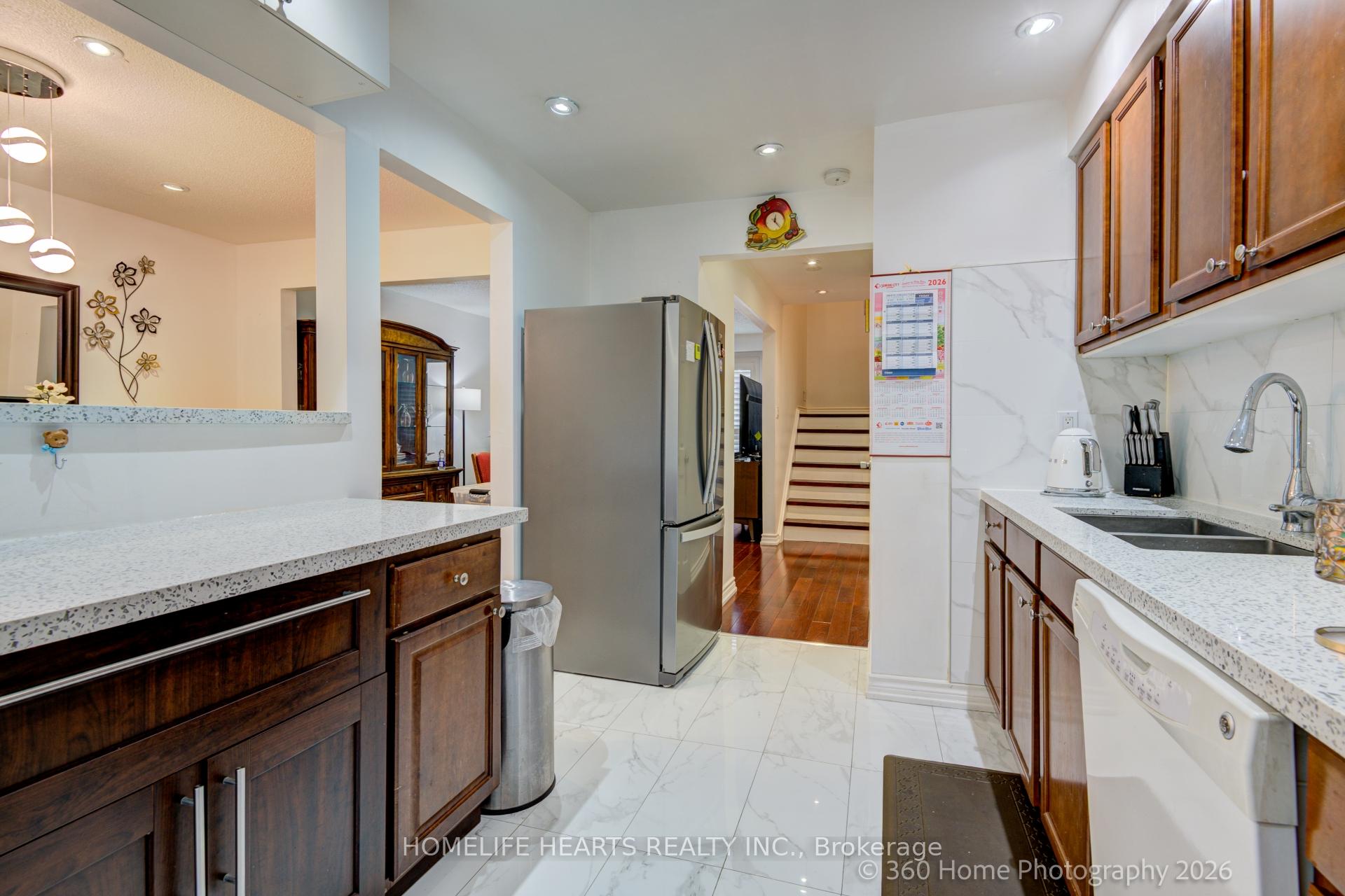 Photo 11 of Unit 32, 625 Rathburn Road, Etobicoke, Eringate-Centennial-West Deane — HOMEH