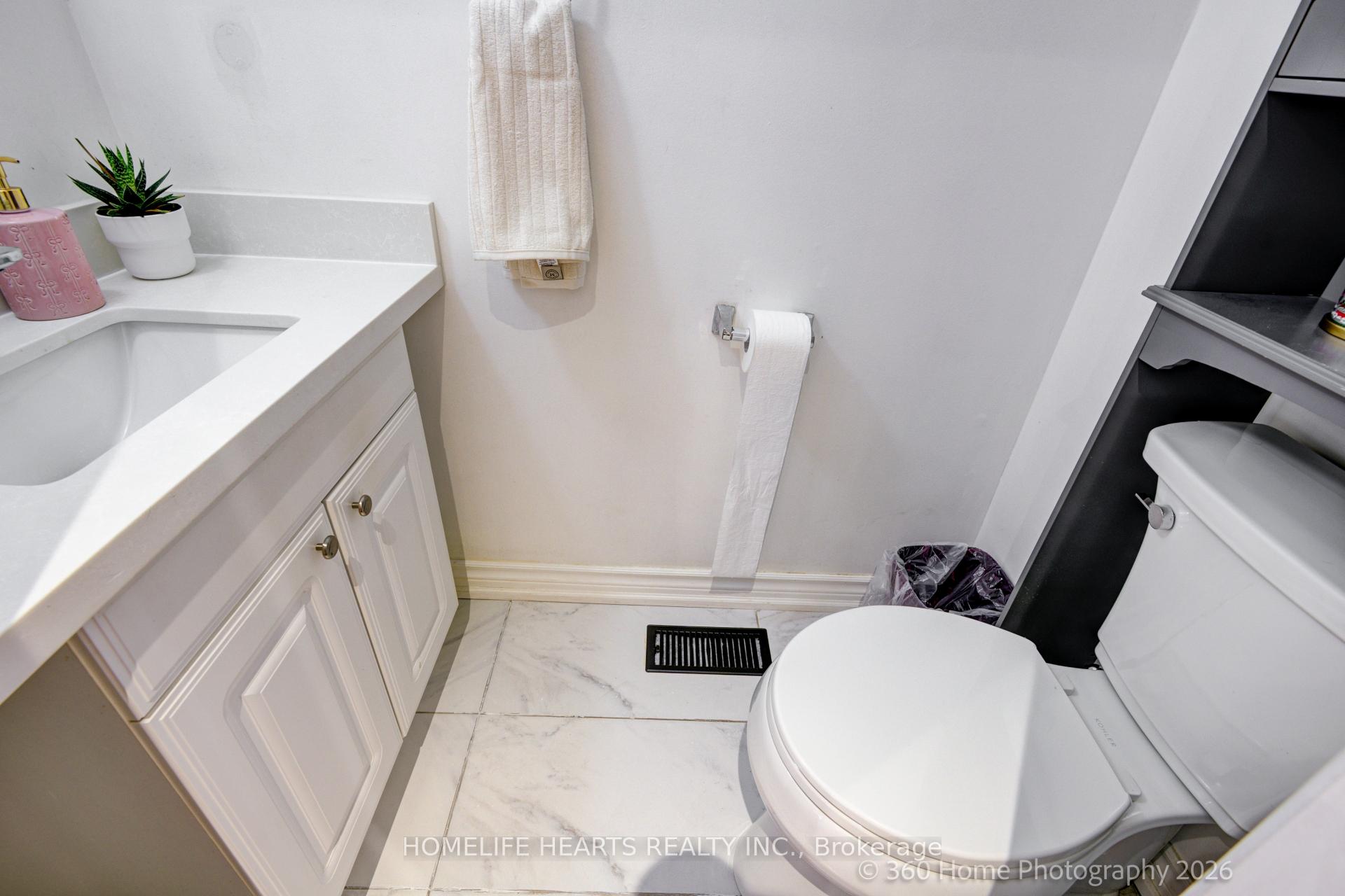 Photo 12 of Unit 32, 625 Rathburn Road, Etobicoke, Eringate-Centennial-West Deane — HOMEH