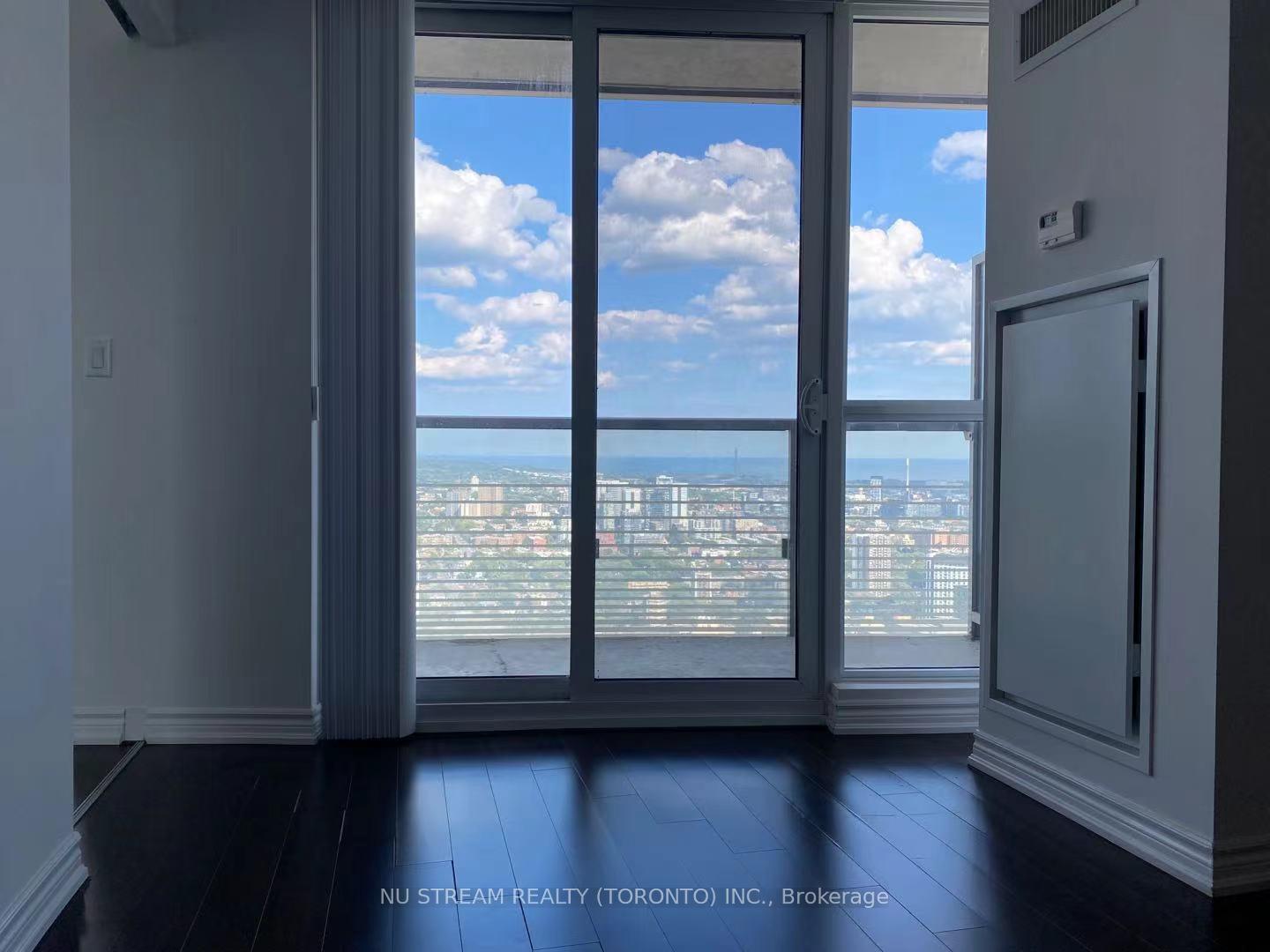 Photo 6 of Unit 4504, 386 Yonge Street, Toronto, Bay Street Corridor — HOMEH