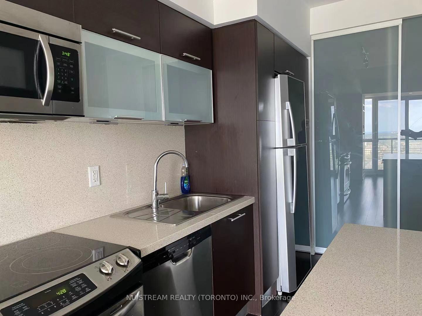 Photo 8 of Unit 4504, 386 Yonge Street, Toronto, Bay Street Corridor — HOMEH