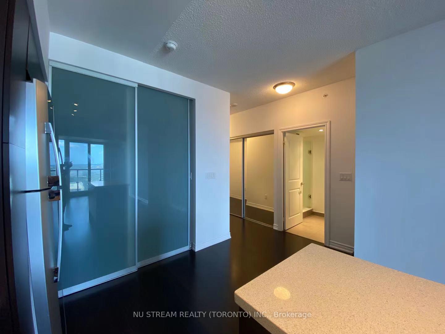 Photo 9 of Unit 4504, 386 Yonge Street, Toronto, Bay Street Corridor — HOMEH