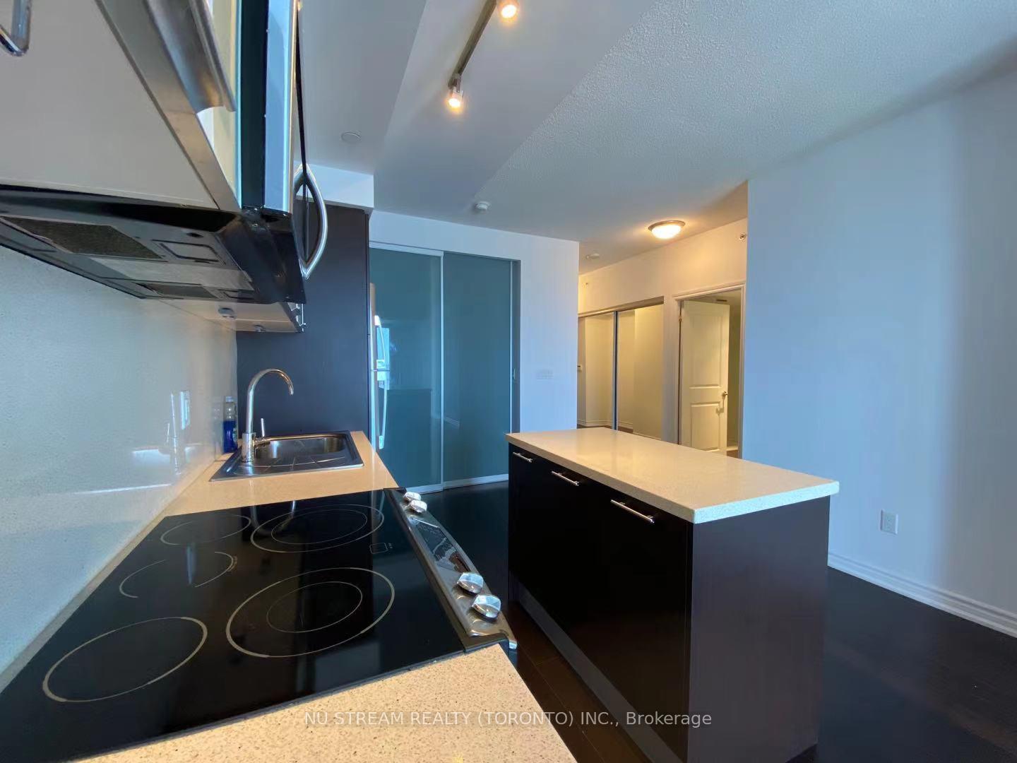 Photo 11 of Unit 4504, 386 Yonge Street, Toronto, Bay Street Corridor — HOMEH