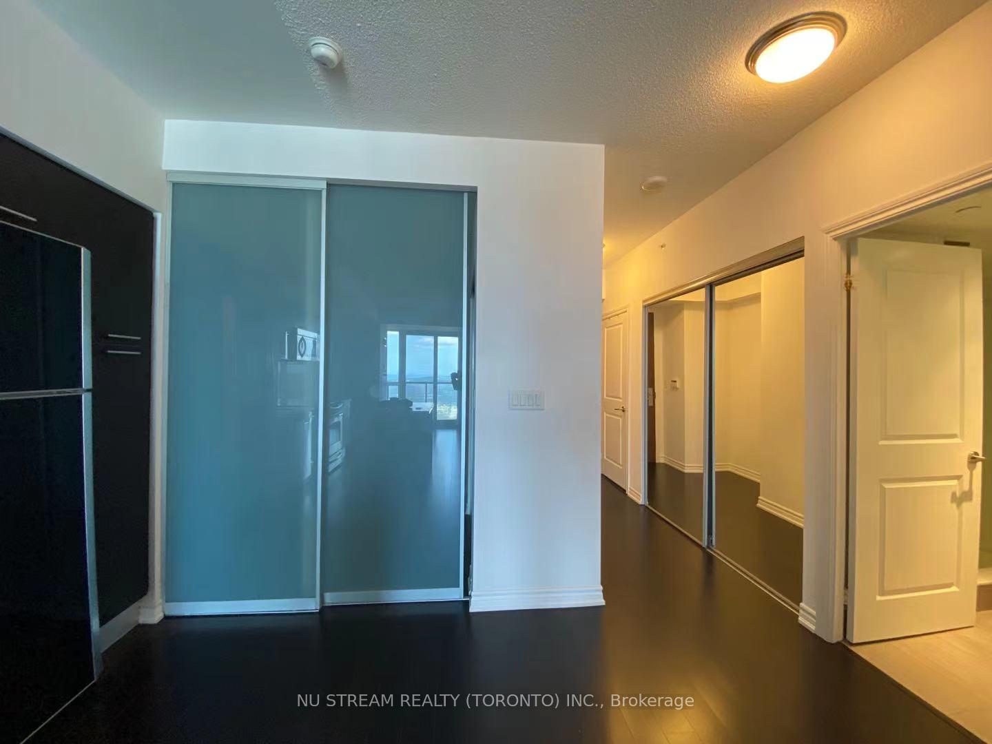 Photo 15 of Unit 4504, 386 Yonge Street, Toronto, Bay Street Corridor — HOMEH