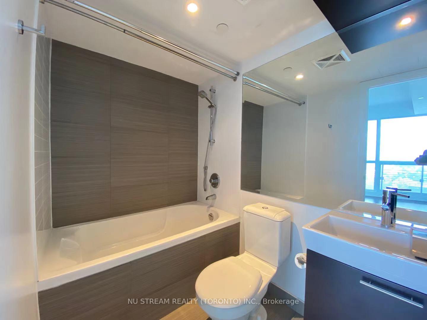Photo 16 of Unit 4504, 386 Yonge Street, Toronto, Bay Street Corridor — HOMEH