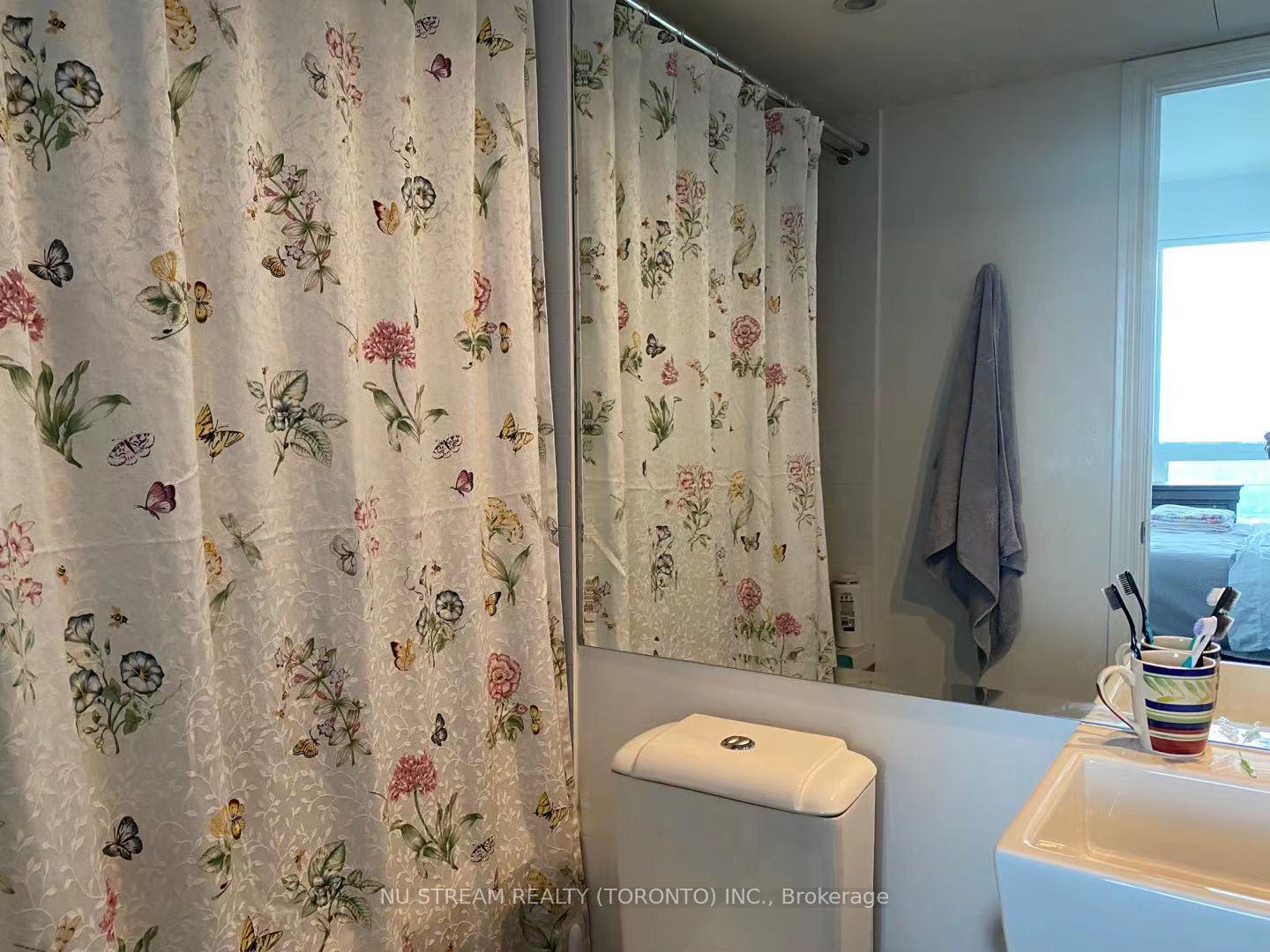Photo 23 of Unit 4504, 386 Yonge Street, Toronto, Bay Street Corridor — HOMEH