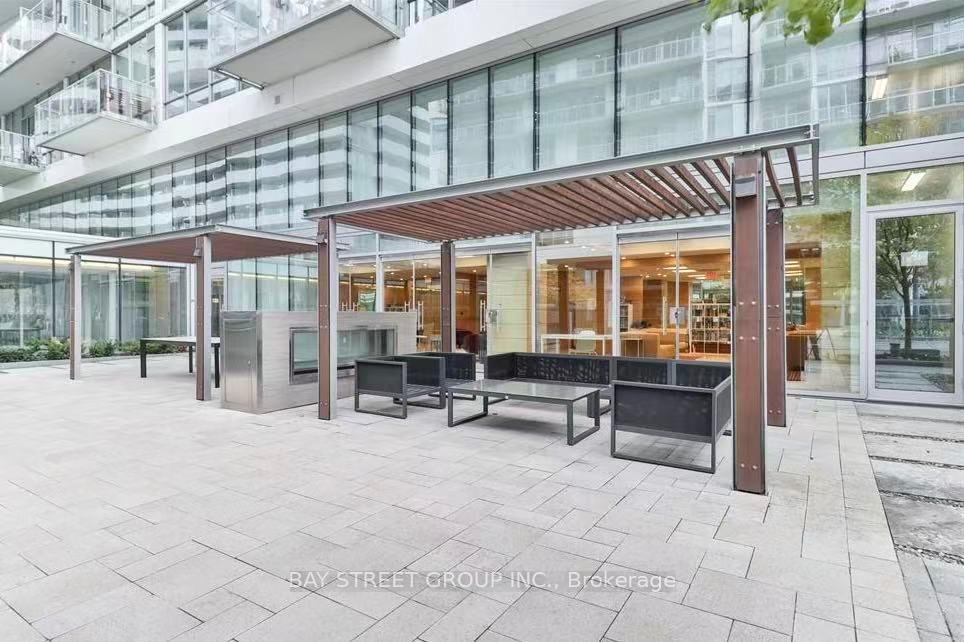 Photo 6 of Unit 727, 29 Queens Quay E, Toronto, Waterfront Communities — HOMEH