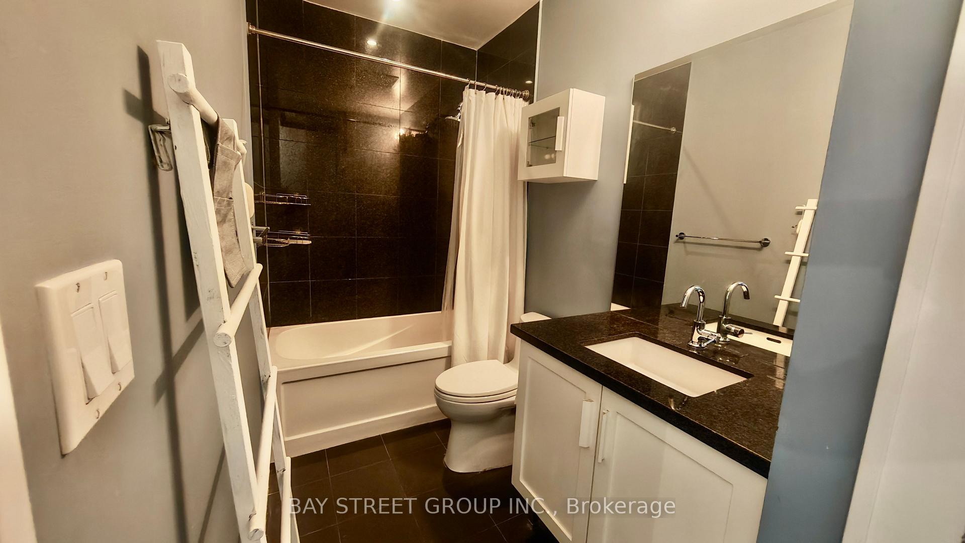 Photo 12 of Unit 727, 29 Queens Quay E, Toronto, Waterfront Communities — HOMEH