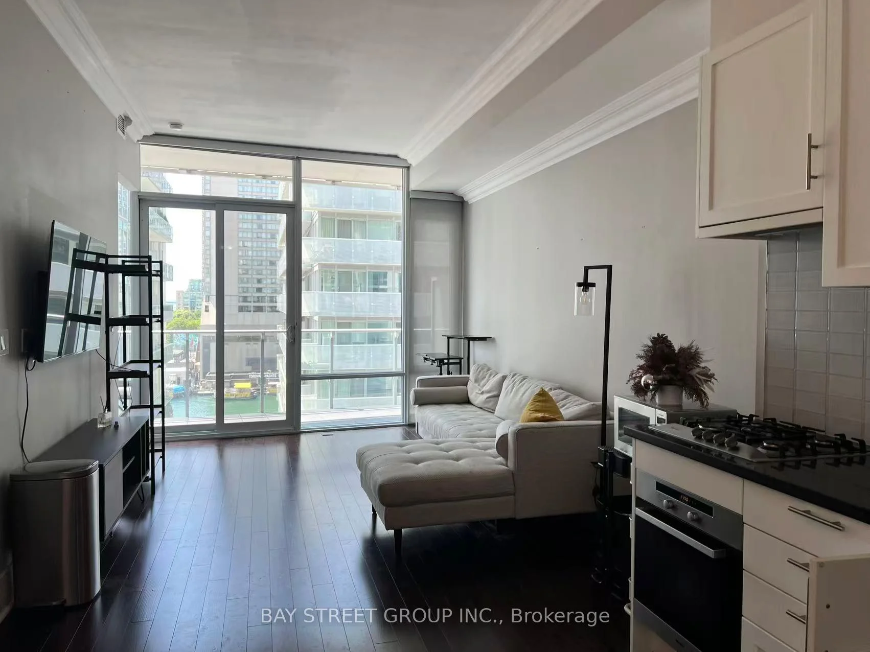 Photo 9 of Unit 727, 29 Queens Quay E, Toronto, Waterfront Communities — HOMEH