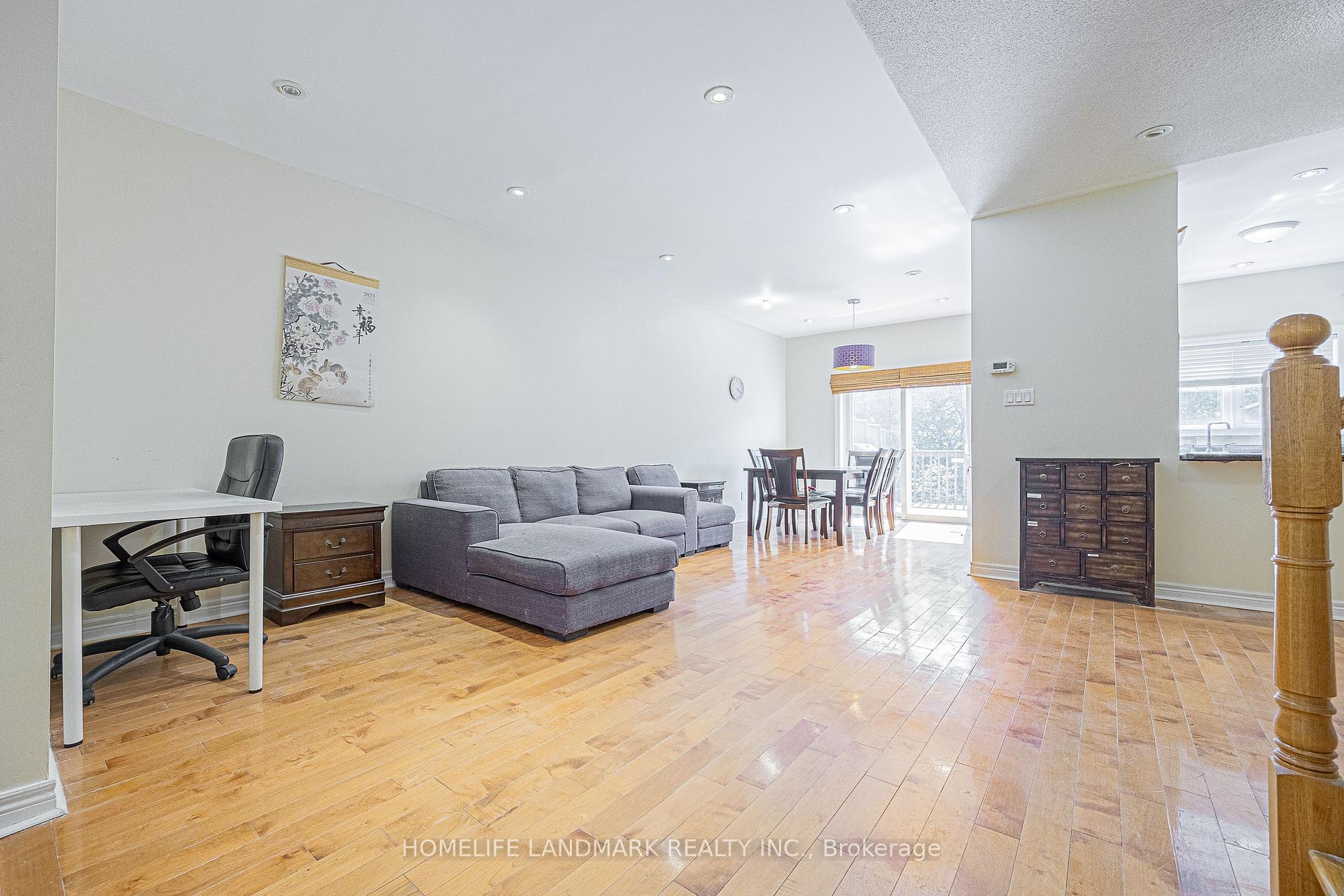 Photo 6 of 38 Romance Drive, Richmond Hill, Rouge Woods — HOMEH