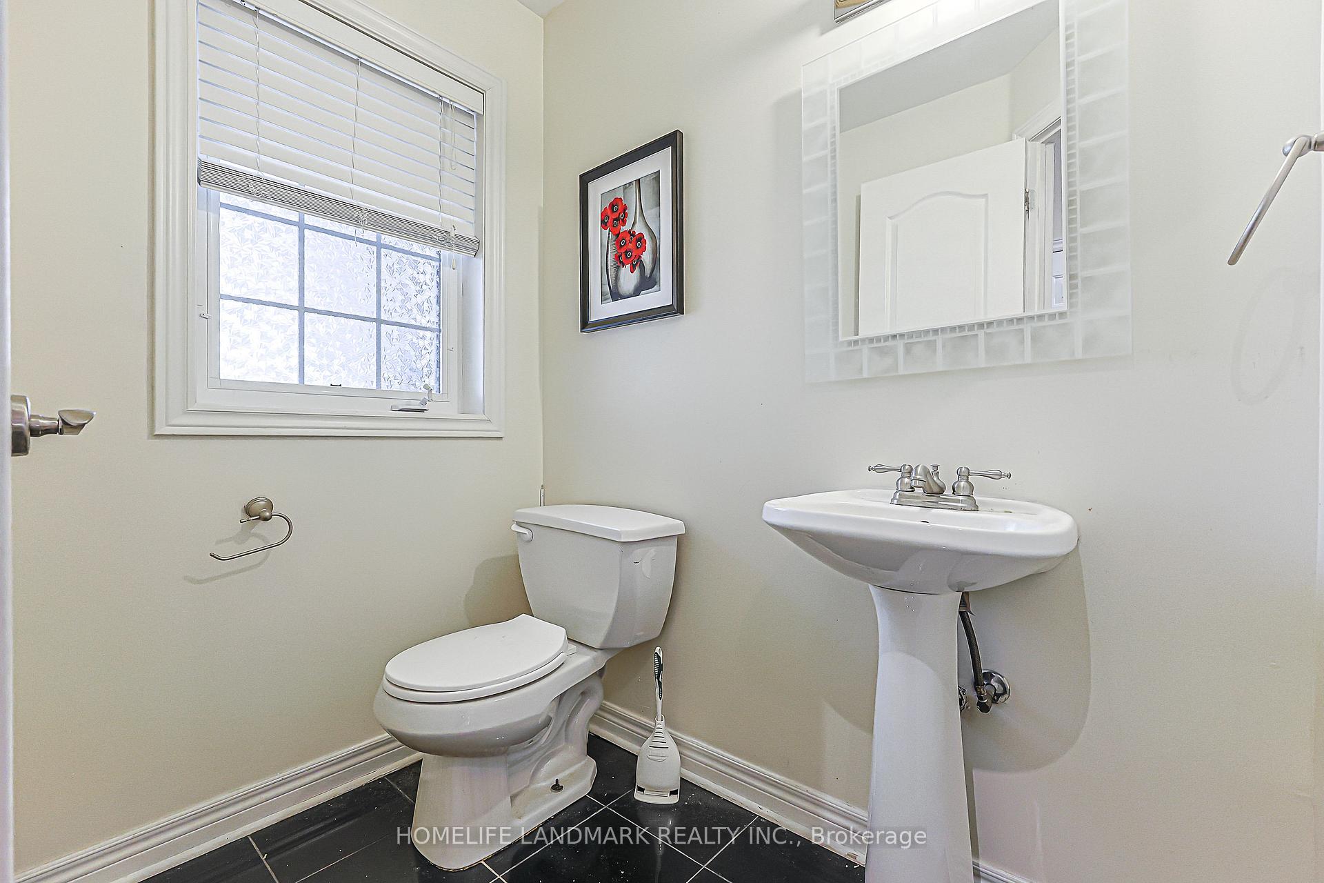Photo 17 of 38 Romance Drive, Richmond Hill, Rouge Woods — HOMEH