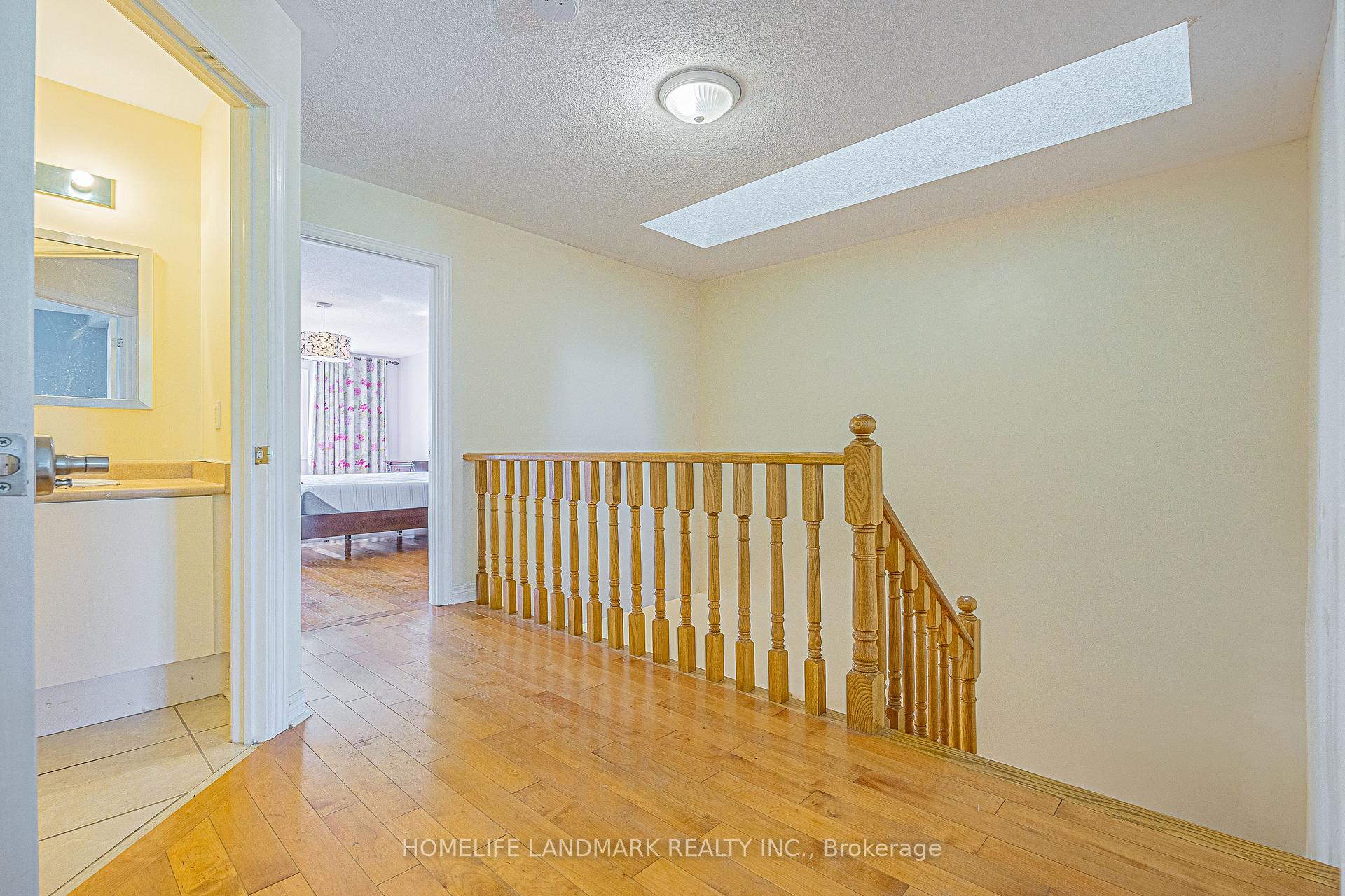 Photo 19 of 38 Romance Drive, Richmond Hill, Rouge Woods — HOMEH