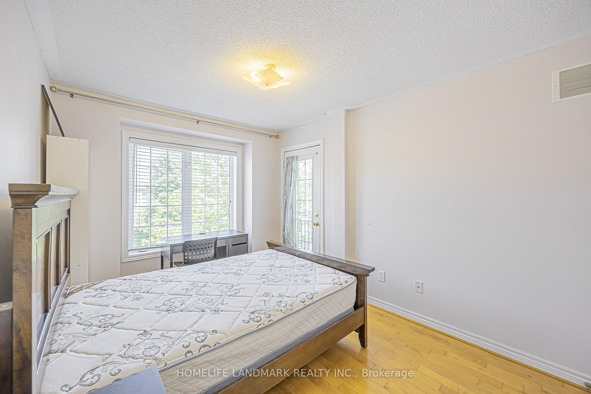 Photo 28 of 38 Romance Drive, Richmond Hill, Rouge Woods — HOMEH