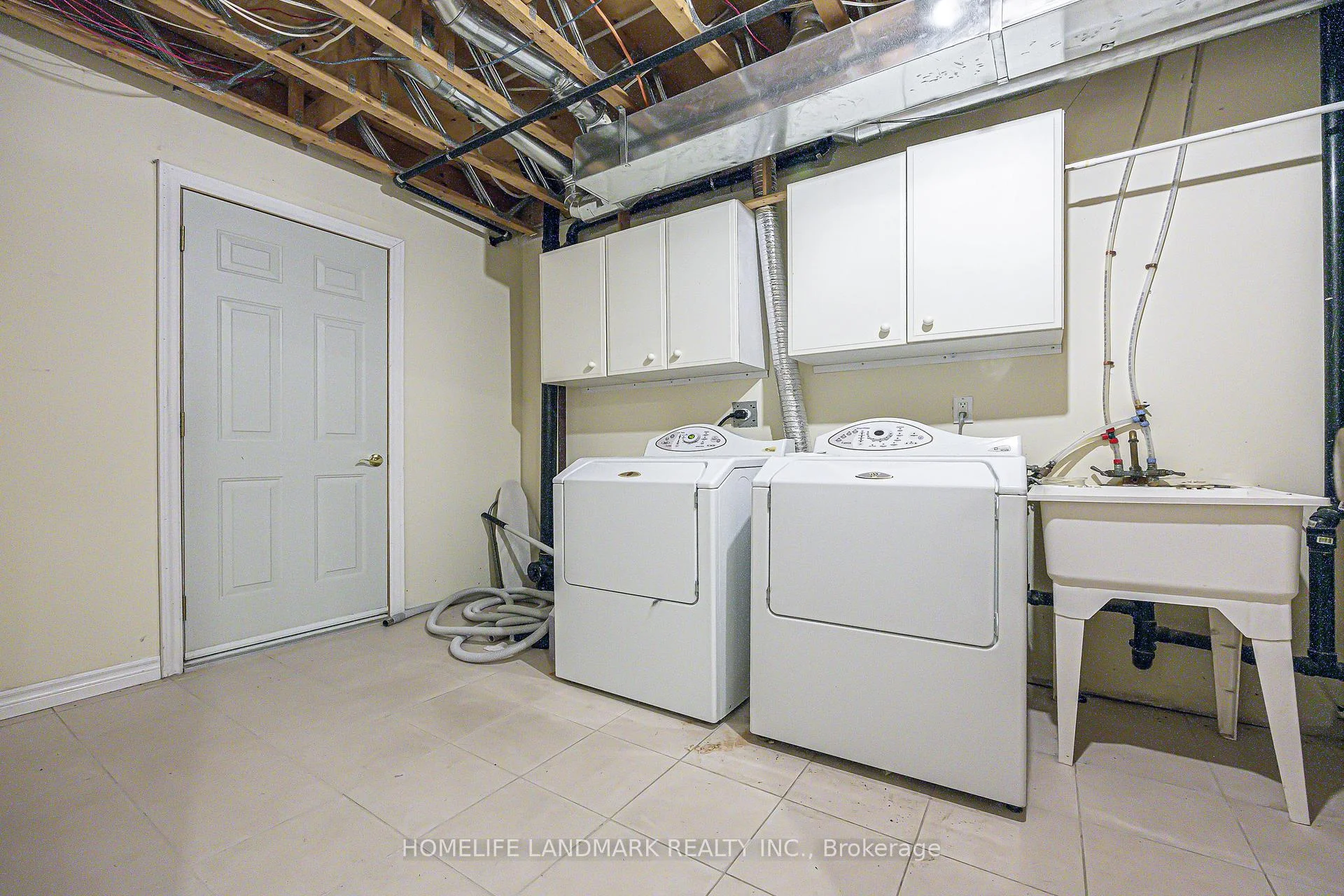Photo 40 of 38 Romance Drive, Richmond Hill, Rouge Woods — HOMEH