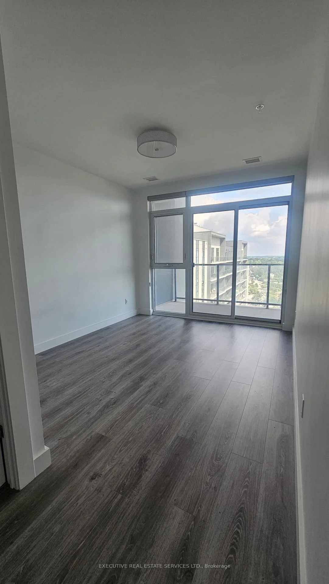 Photo 4 of Unit 1905, 15 Glebe Street, Cambridge, St. Andrews Estates — HOMEH