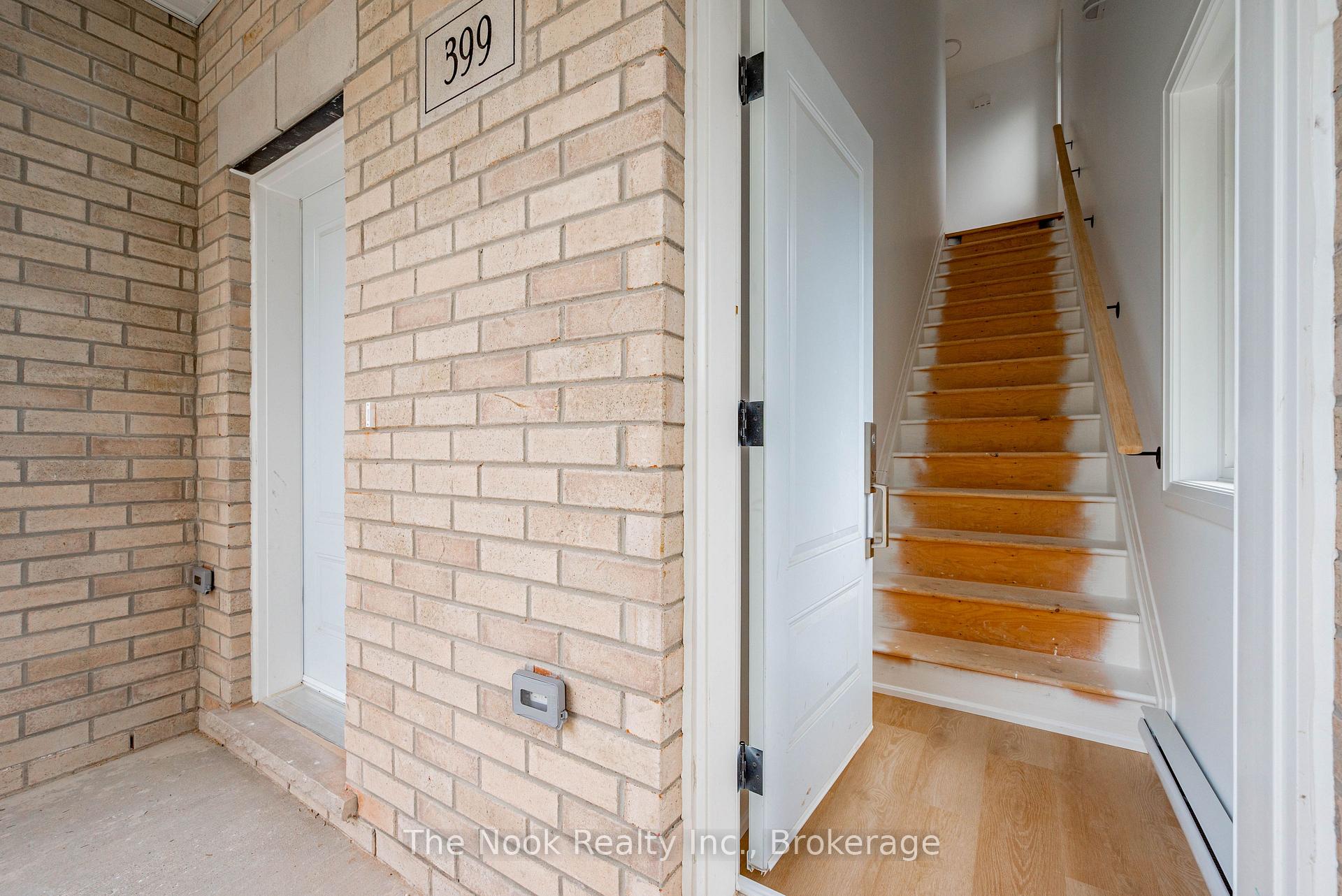 Photo 5 of Unit 3, 399 Thorton Road N, Oshawa, McLaughlin — HOMEH