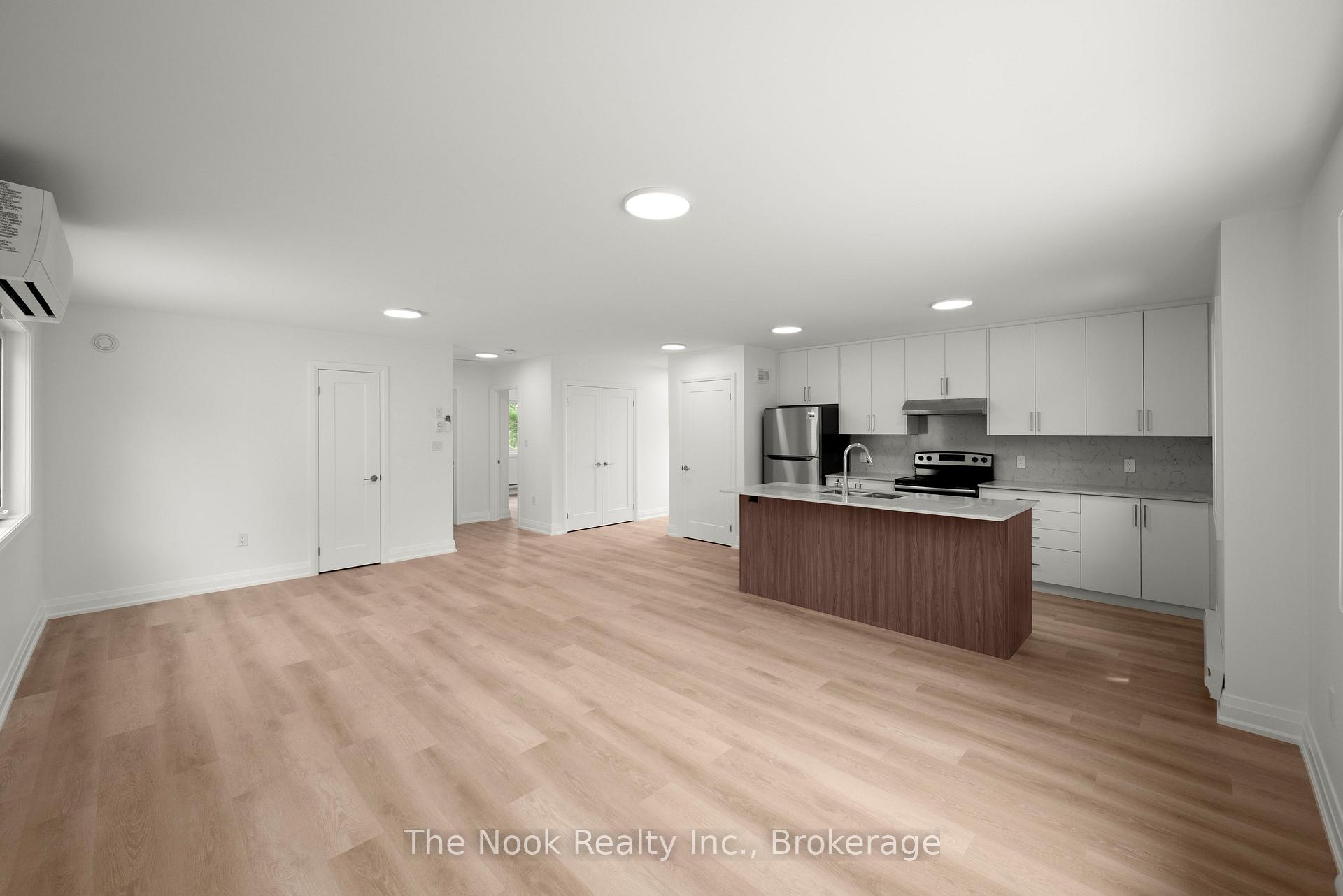 Photo 12 of Unit 3, 399 Thorton Road N, Oshawa, McLaughlin — HOMEH