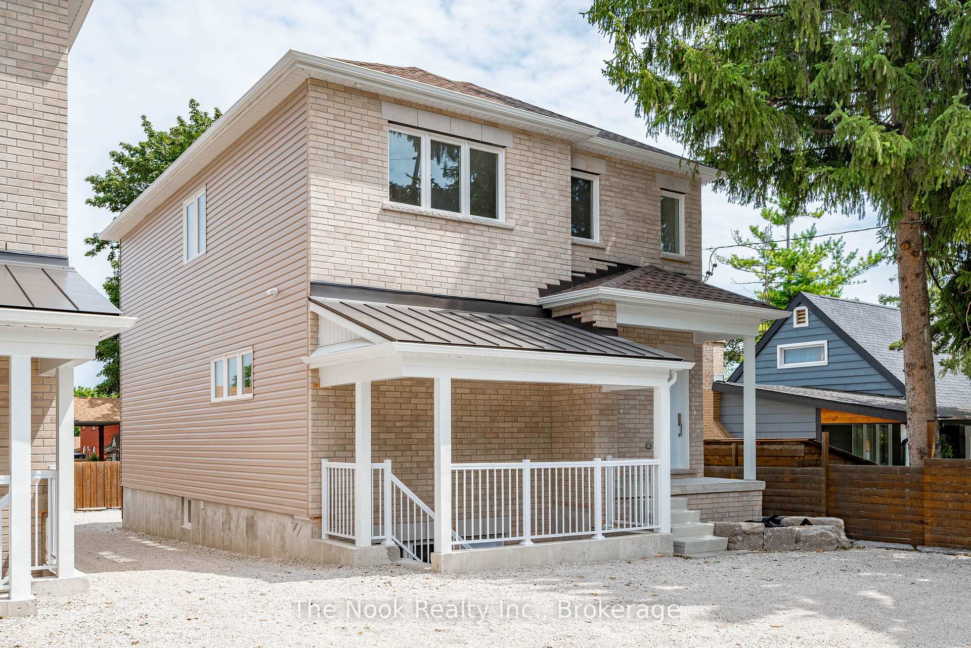Photo 4 of Unit 2, 399 Thorton Road N, Oshawa, McLaughlin — HOMEH