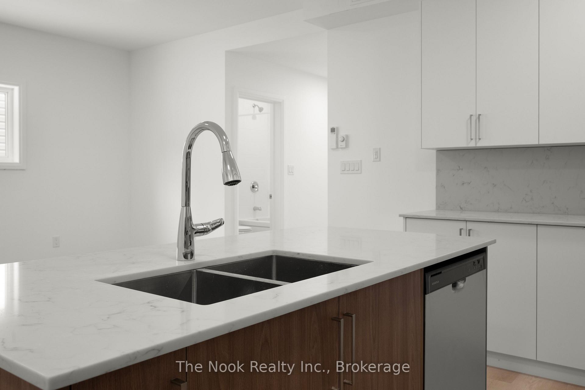 Photo 18 of Unit 2, 399 Thorton Road N, Oshawa, McLaughlin — HOMEH