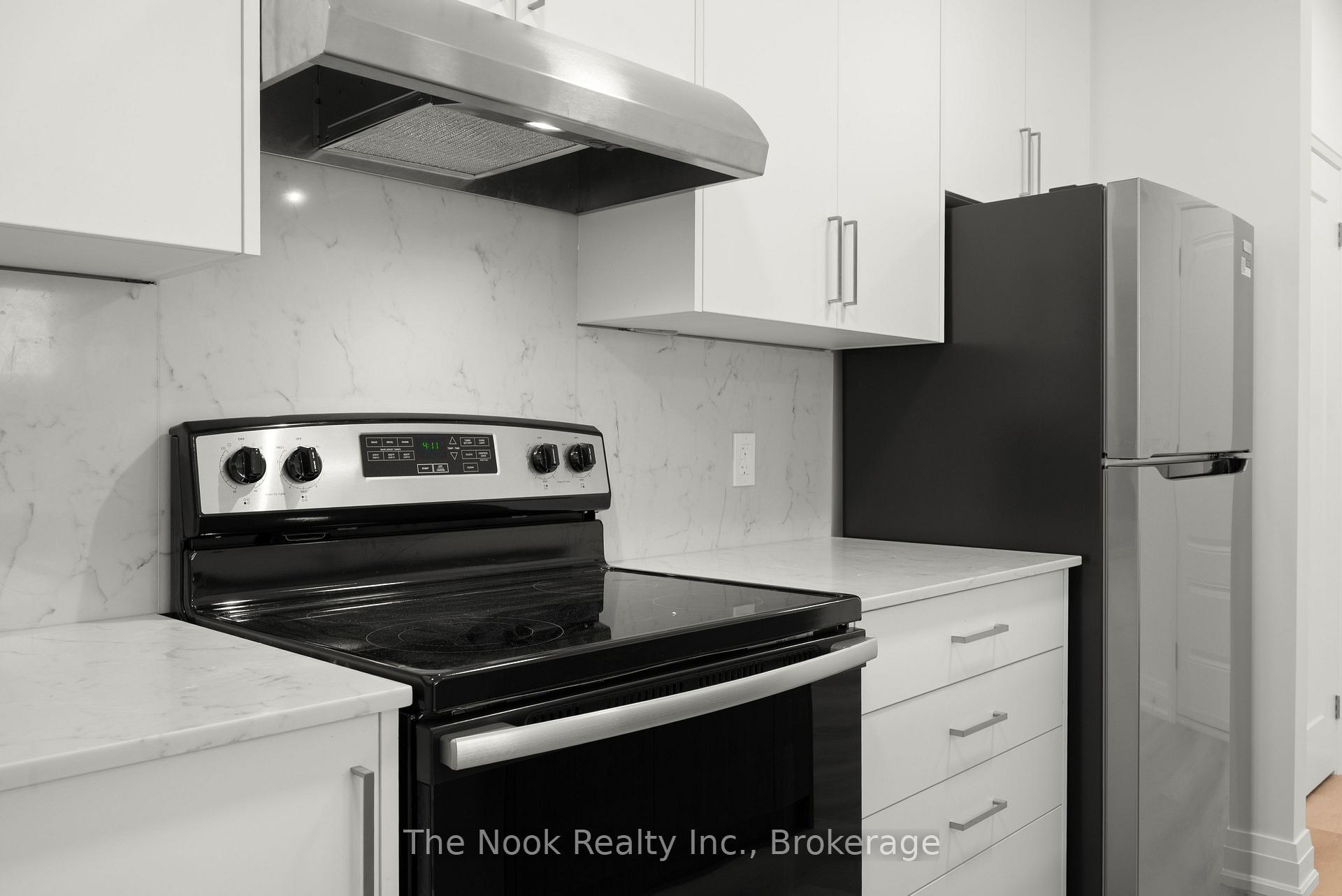 Photo 19 of Unit 2, 399 Thorton Road N, Oshawa, McLaughlin — HOMEH