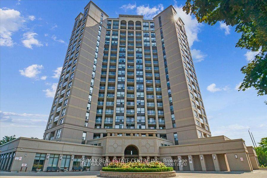 Photo of Unit TH#111, 220 Forum Drive