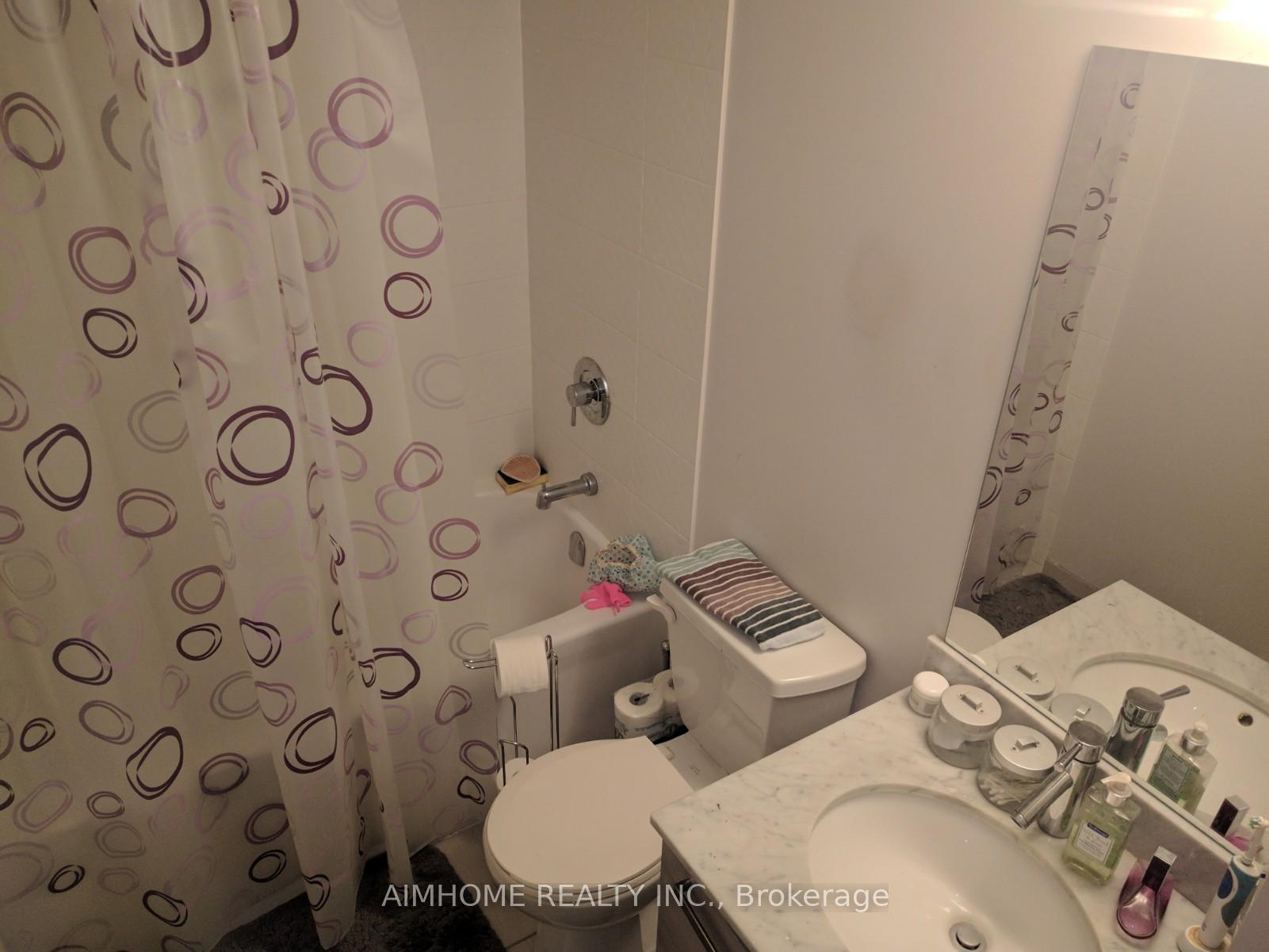 Photo 7 of Unit 732, 36 Lisgar Street, Toronto, Little Portugal — HOMEH