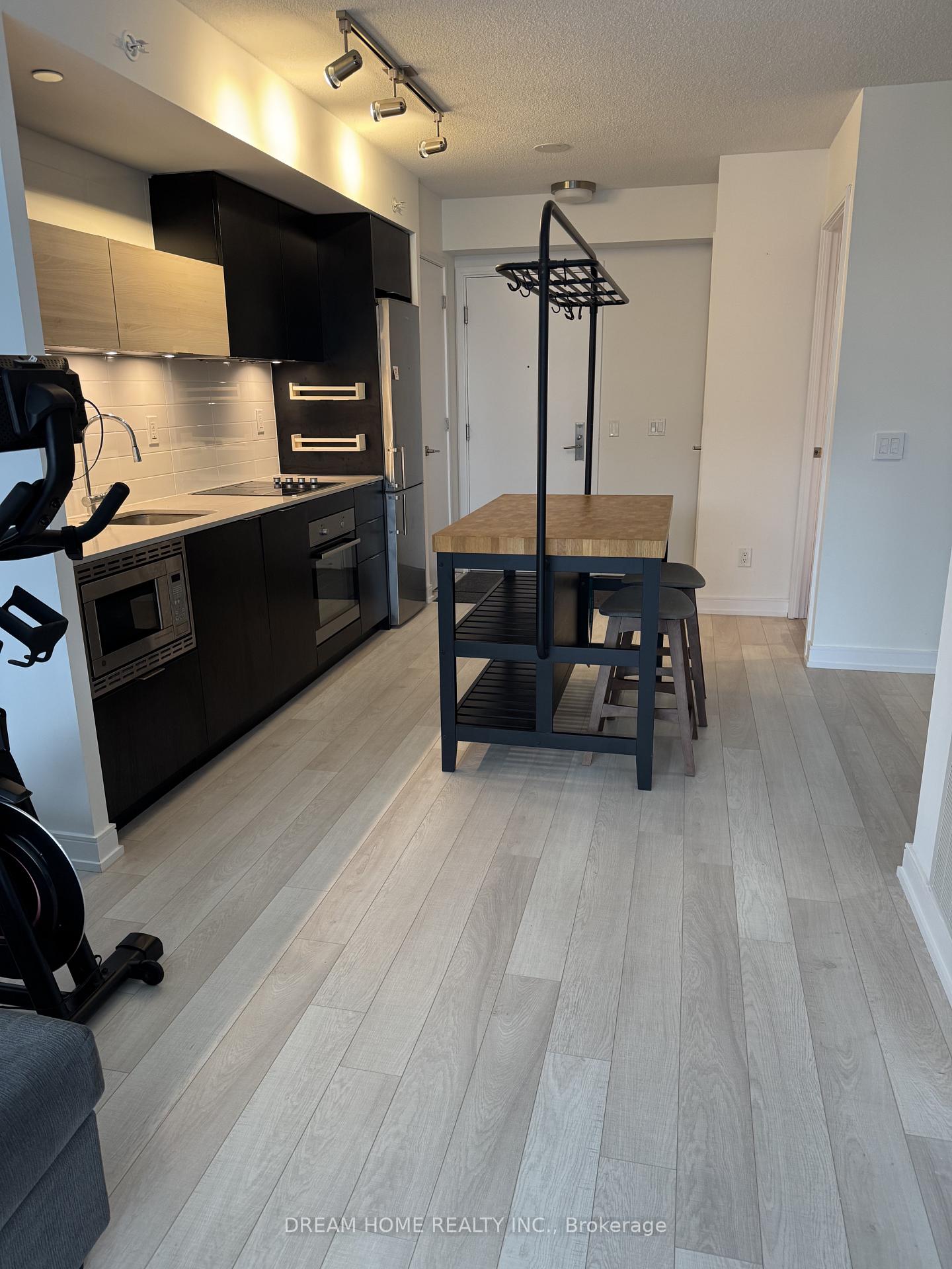 Photo 6 of Unit 2701, 20 Thomas Riley Road W, Etobicoke, Islington-City Centre West — HOMEH