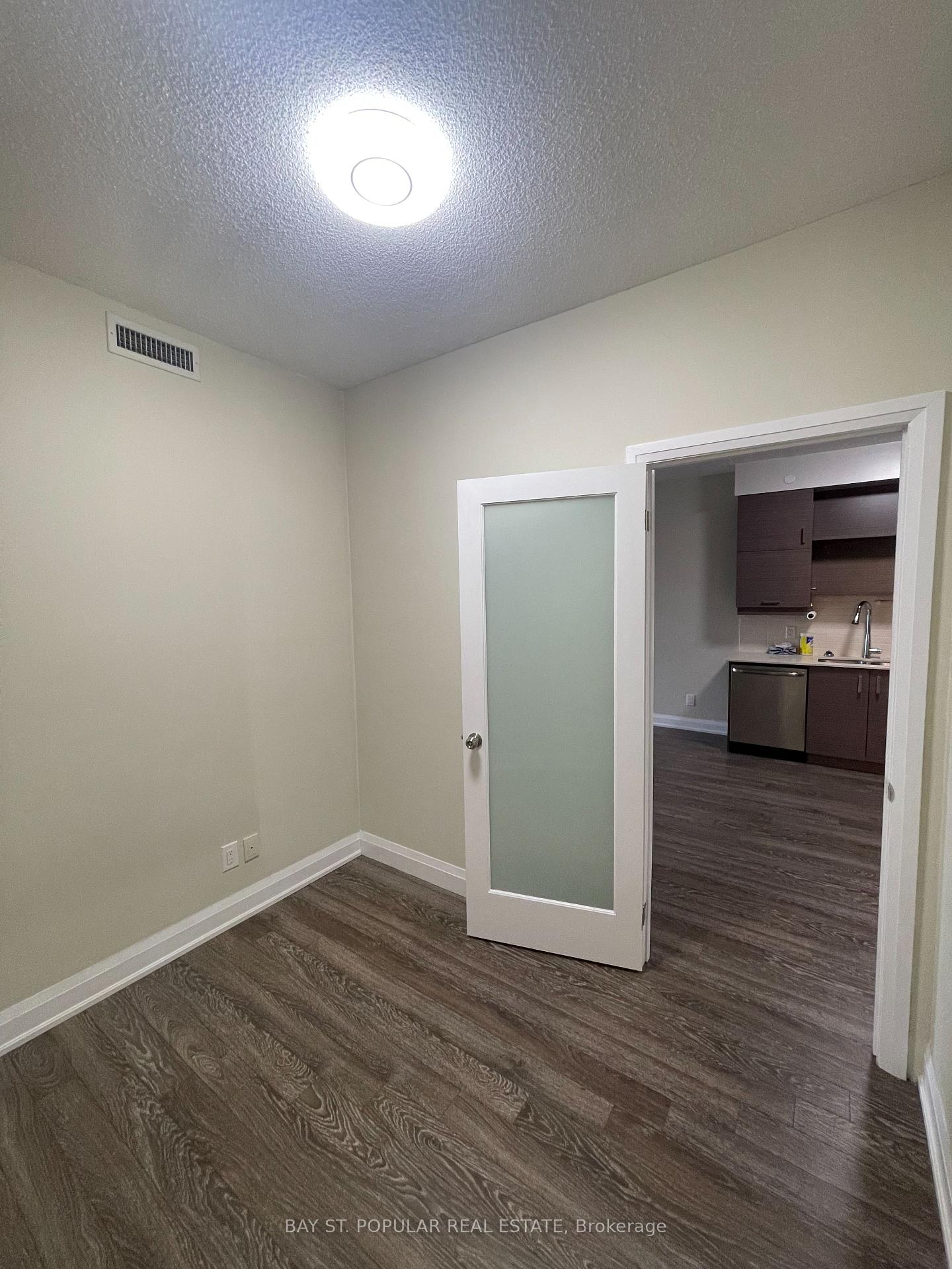Photo 4 of Unit 527, 8228 Birchmount Road, Markham, Unionville — HOMEH