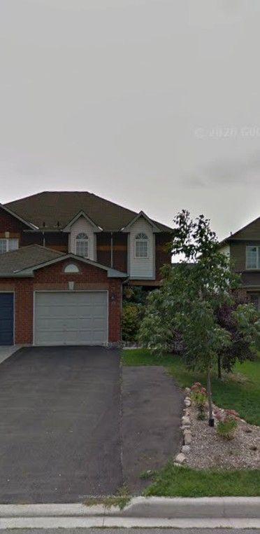 Photo 1 of 135 Mowat Crescent, Halton Hills, Georgetown — HOMEH