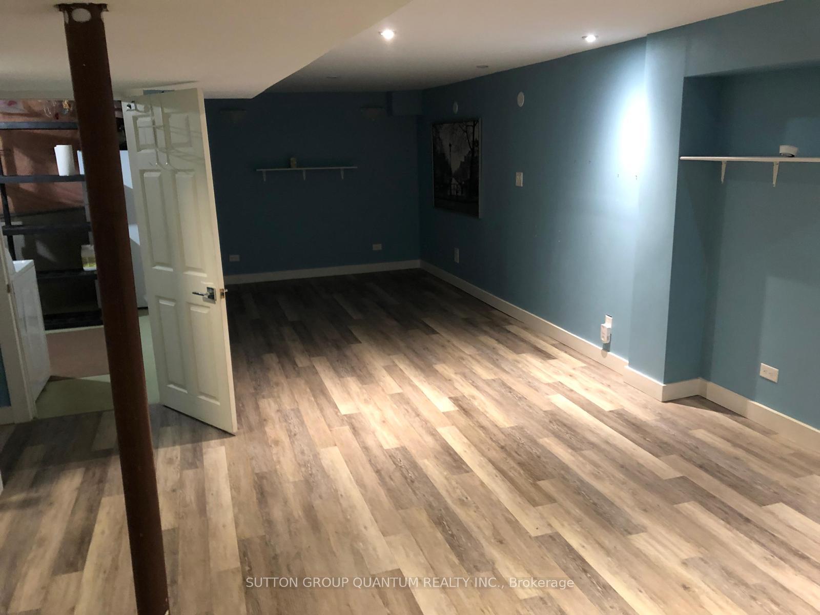 Photo 9 of 135 Mowat Crescent, Halton Hills, Georgetown — HOMEH