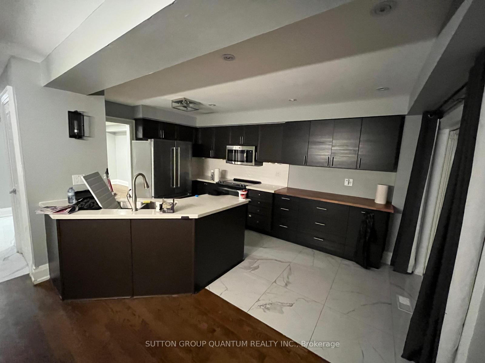 Photo 13 of 135 Mowat Crescent, Halton Hills, Georgetown — HOMEH