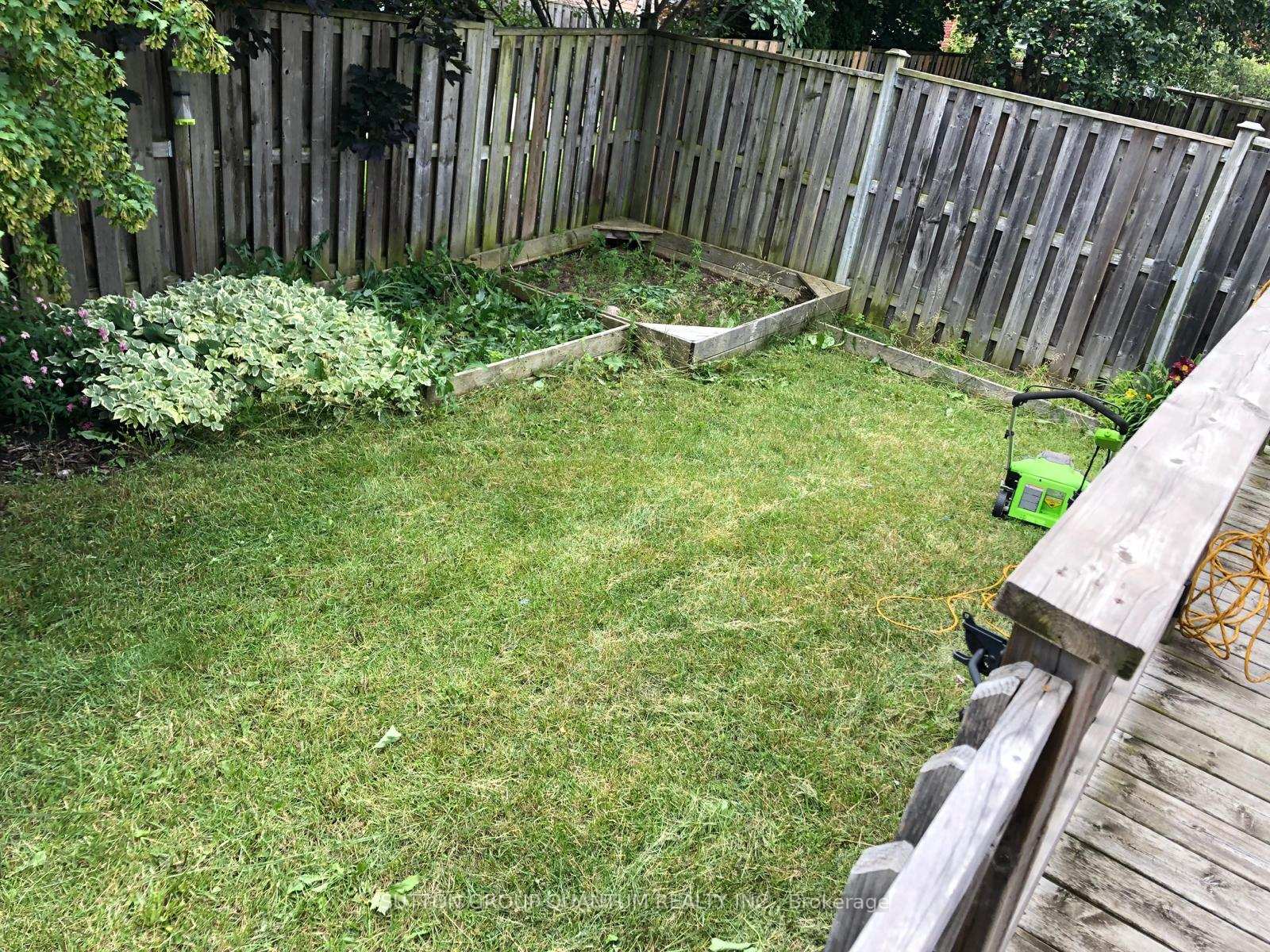 Photo 32 of 135 Mowat Crescent, Halton Hills, Georgetown — HOMEH