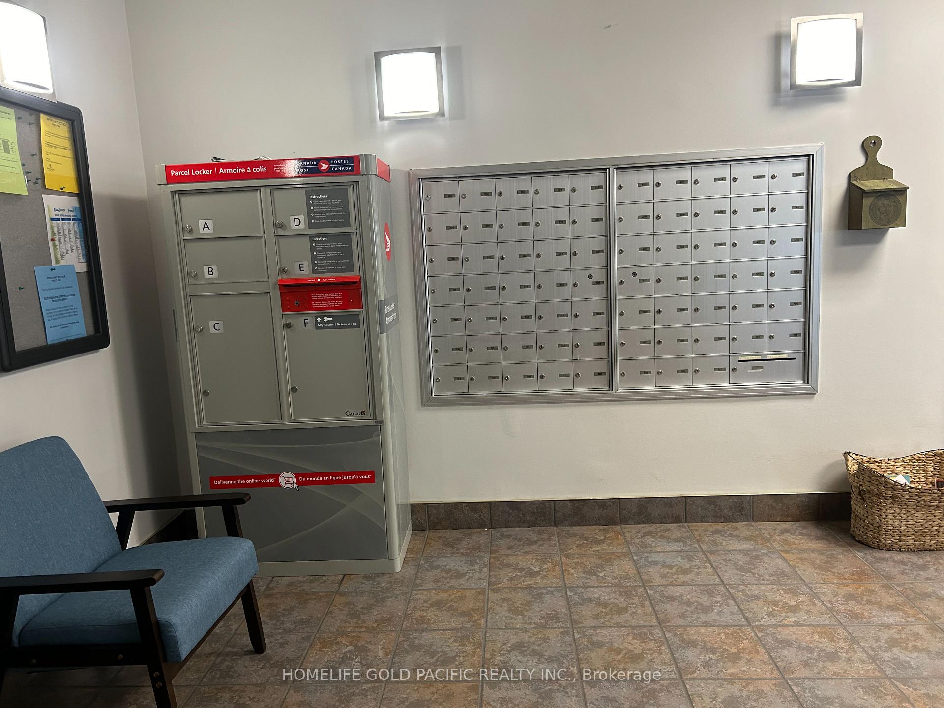 Photo 16 of Unit 310, 160 Wellington Street E, Aurora, Aurora Village — HOMEH