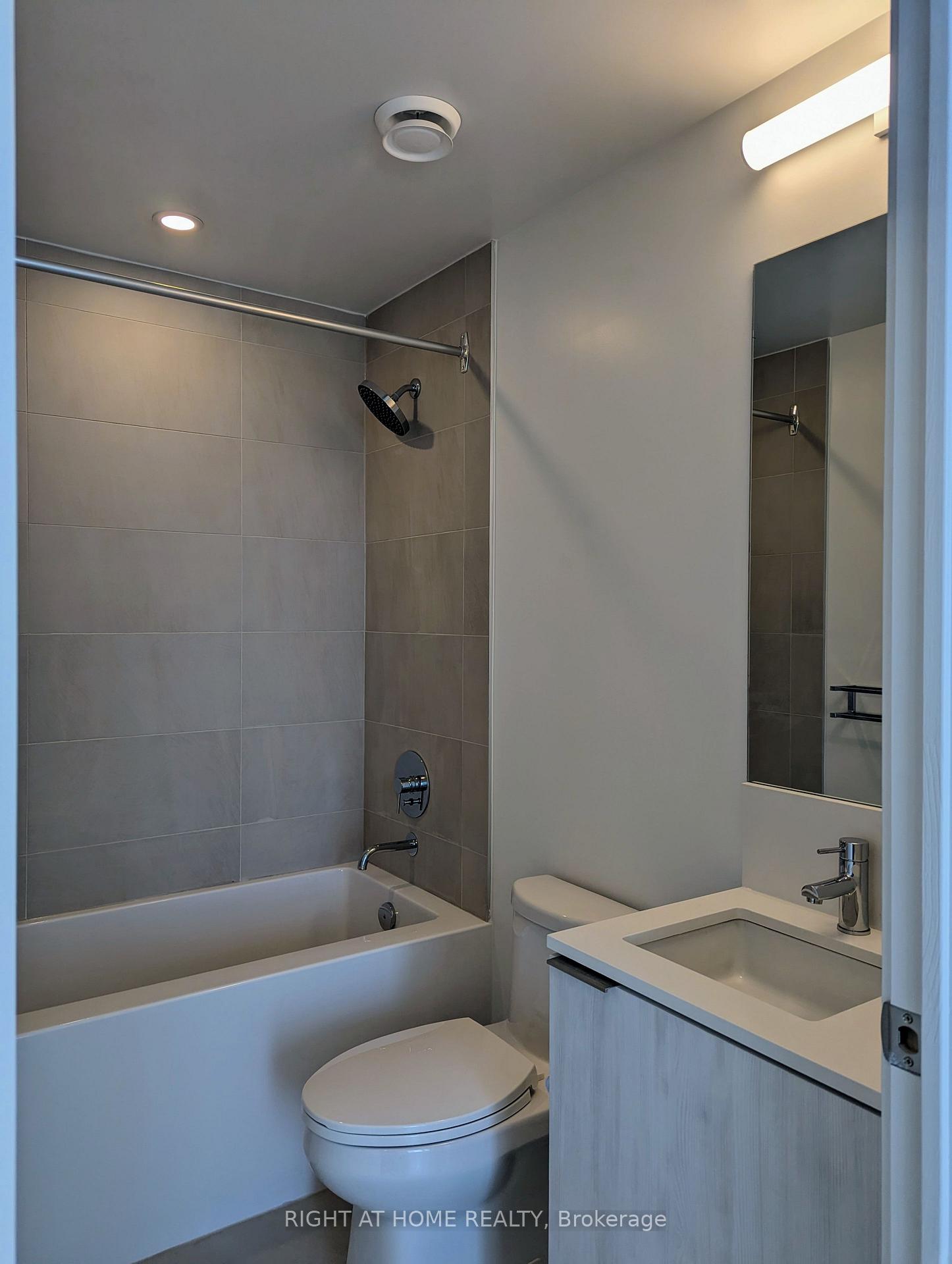 Photo 31 of 7890 Jane Street, Vaughan, Concord — HOMEH