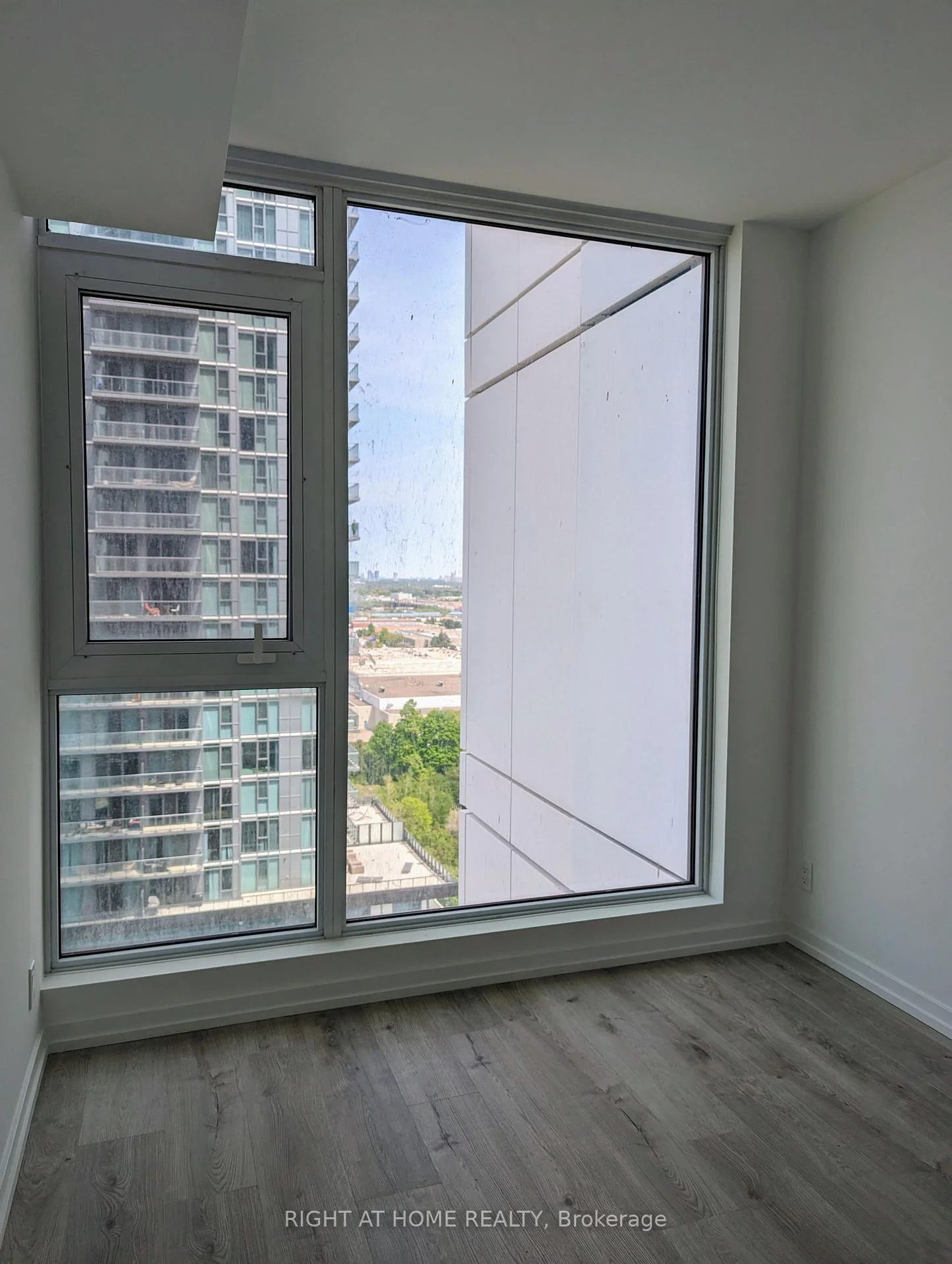 Photo 24 of 7890 Jane Street, Vaughan, Concord — HOMEH