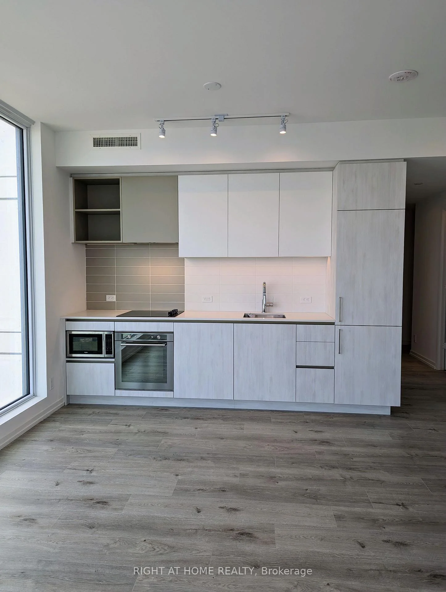 Photo 48 of 7890 Jane Street, Vaughan, Concord — HOMEH