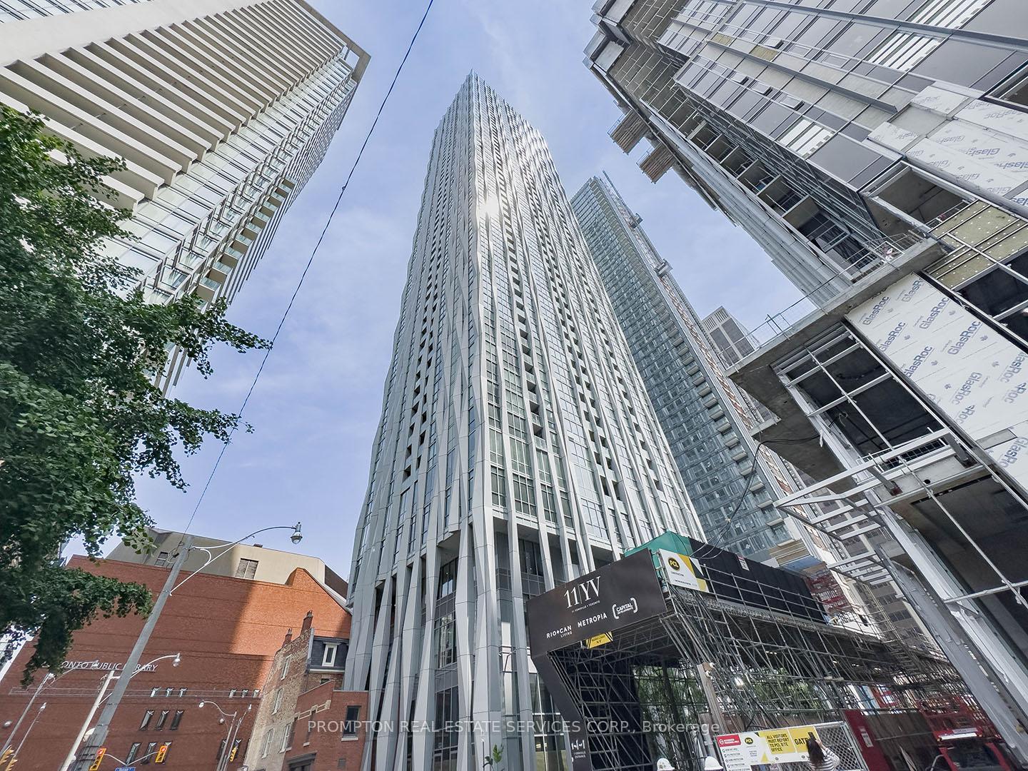 Front of Unit 2602, 1 Yorkville Avenue