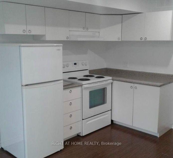 Photo 4 of Unit Bsmet, 75 Maffey Crescent, Richmond Hill, Westbrook — HOMEH