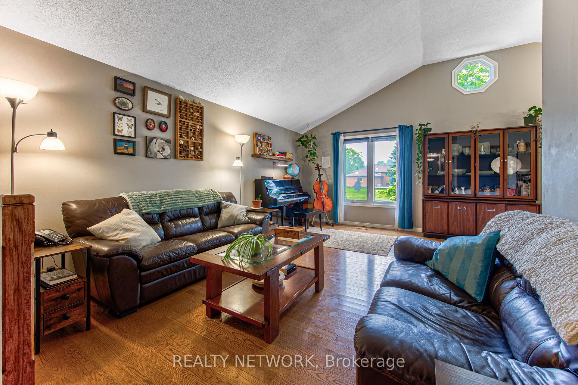 Photo 7 of 40 Peter Street, Brant, Brantford Twp — HOMEH