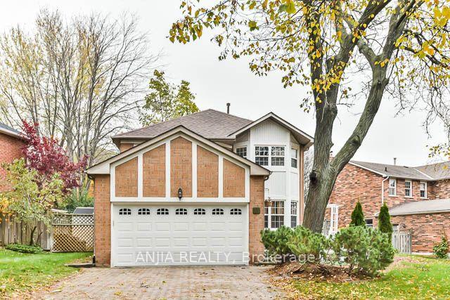 Photo 1 of 11 Berkeley Court, Markham, Unionville — HOMEH