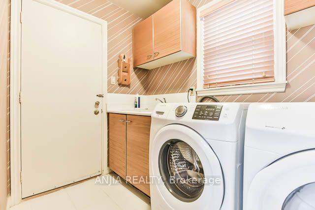Photo 17 of 11 Berkeley Court, Markham, Unionville — HOMEH
