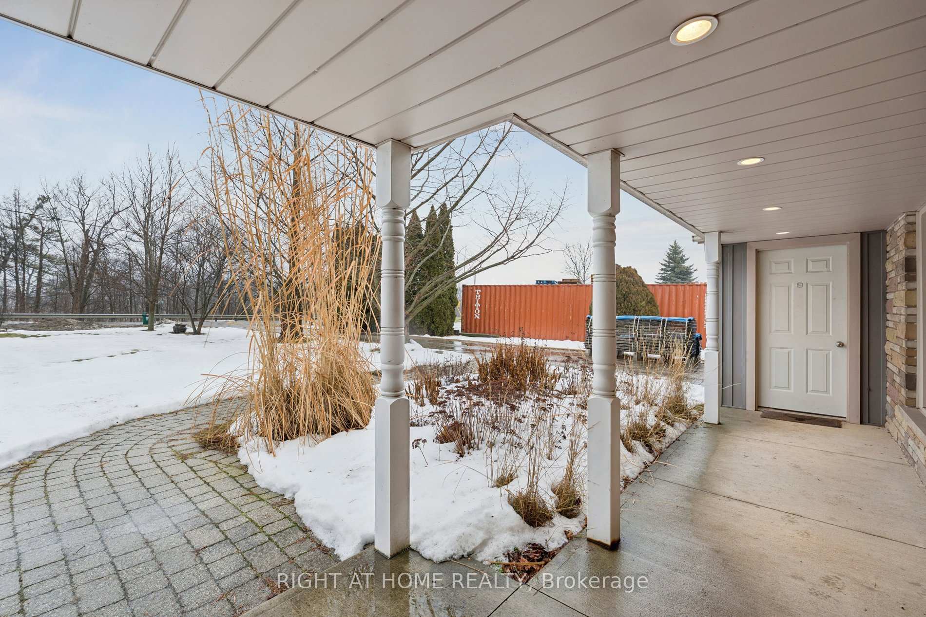 Photo 4 of 4451 Thirty Road, Lincoln, Beamsville — HOMEH