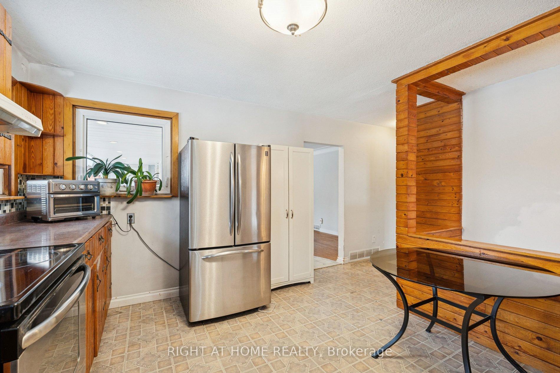 Photo 11 of 4451 Thirty Road, Lincoln, Beamsville — HOMEH
