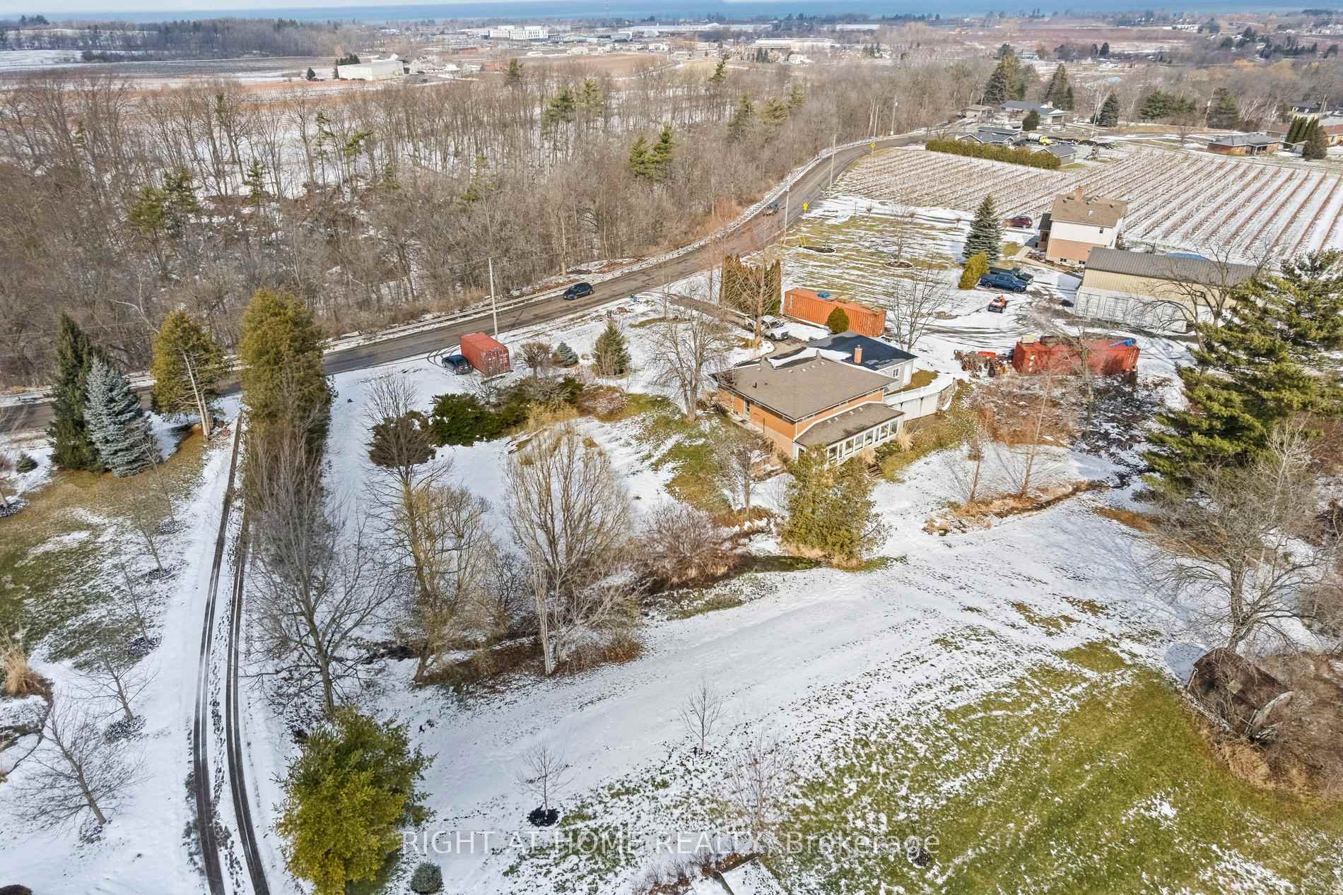 Photo 22 of 4451 Thirty Road, Lincoln, Beamsville — HOMEH