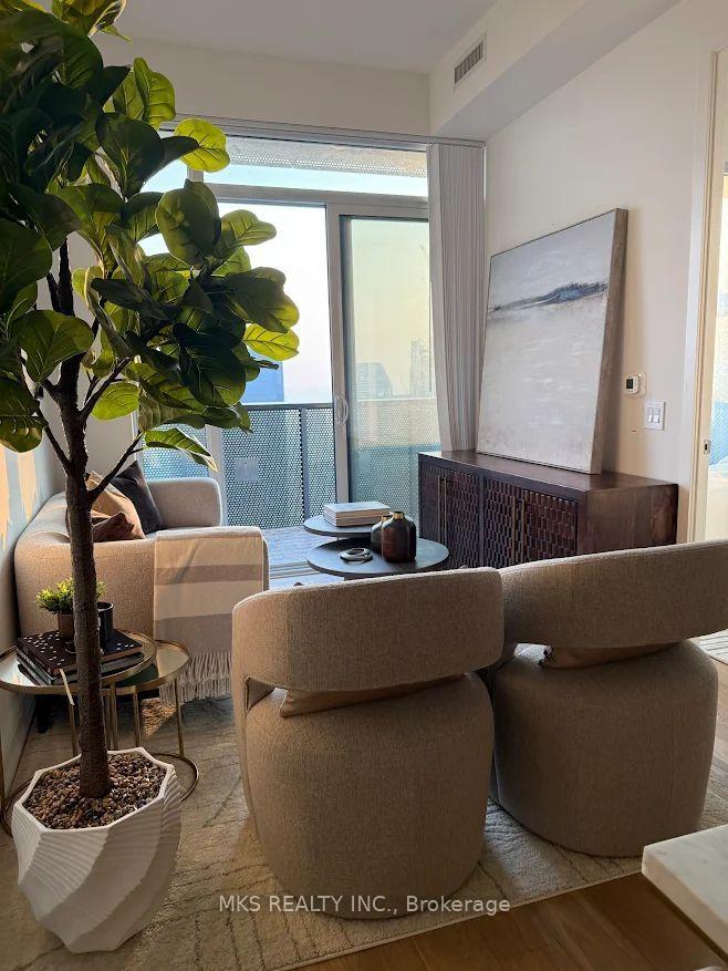 Photo 8 of Unit PH212, 55 Cooper Street, Toronto, Waterfront Communities — HOMEH