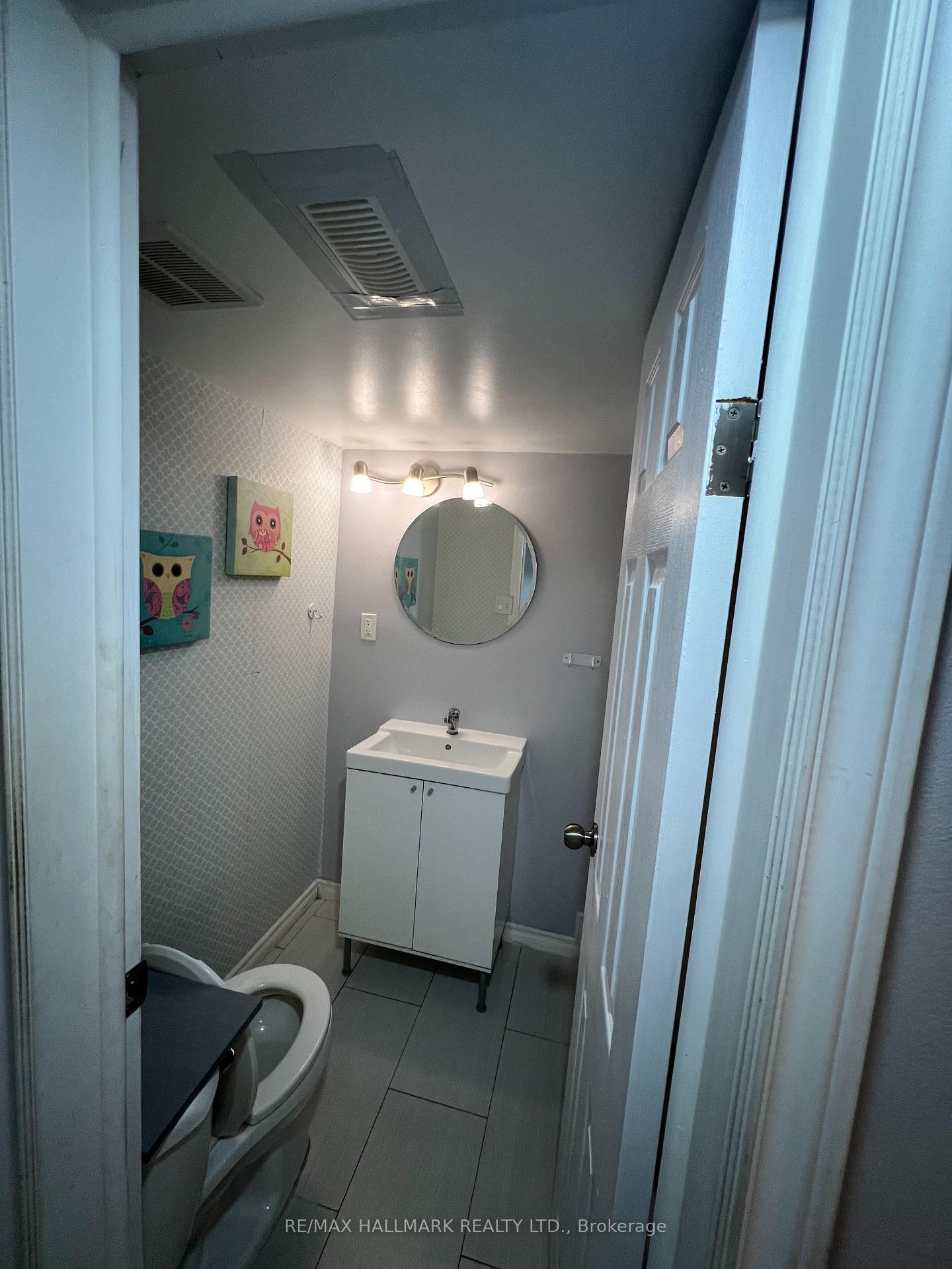 Photo 18 of Unit #Basement, 102 Barton Avenue, Toronto, The Annex — HOMEH