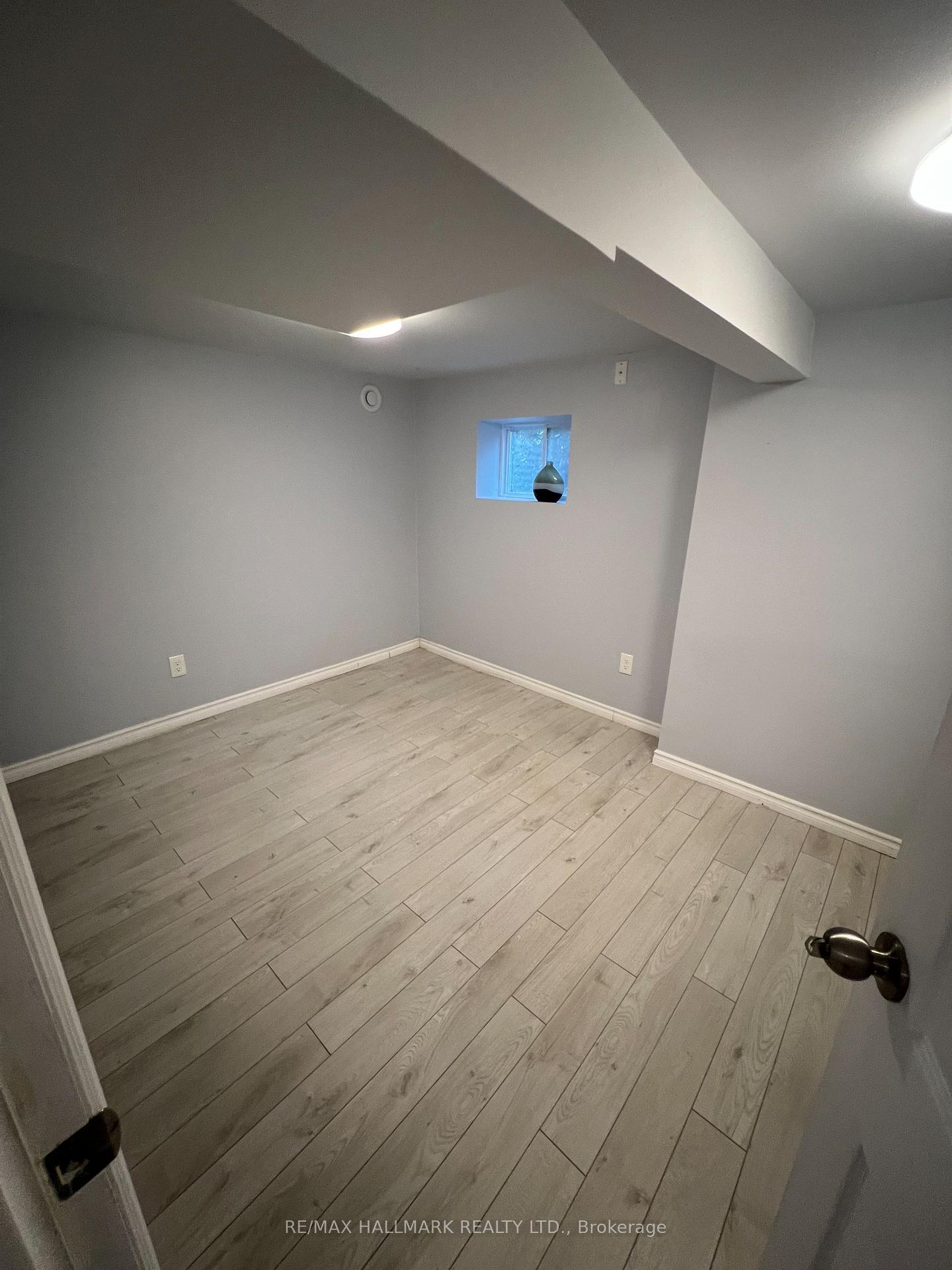 Photo 15 of Unit #Basement, 102 Barton Avenue, Toronto, The Annex — HOMEH