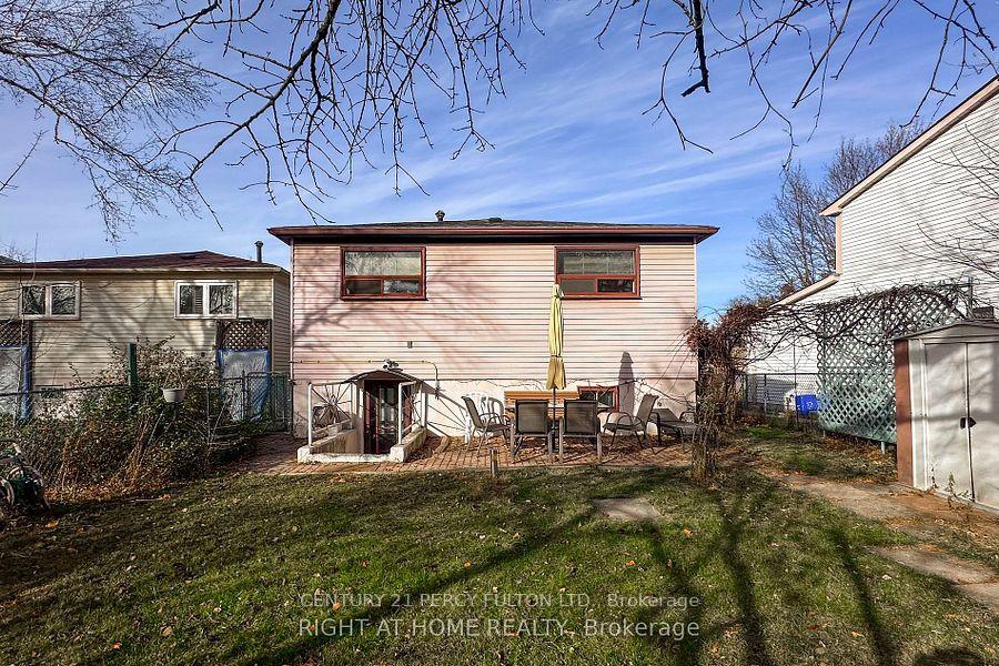 Photo 6 of Unit upper, 57 Lillooet Crescent, Richmond Hill, North Richvale — HOMEH