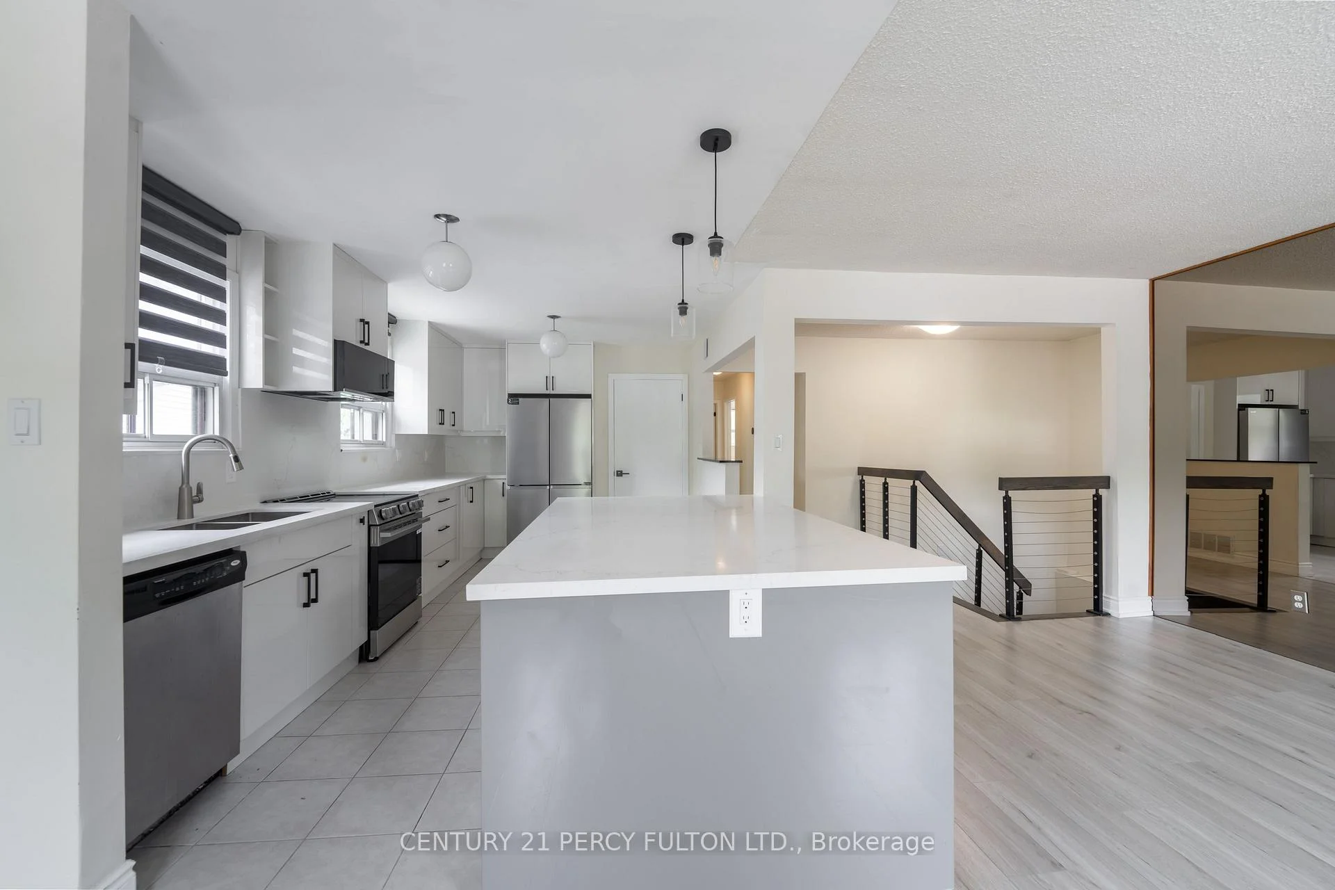 Photo 5 of Unit upper, 57 Lillooet Crescent, Richmond Hill, North Richvale — HOMEH