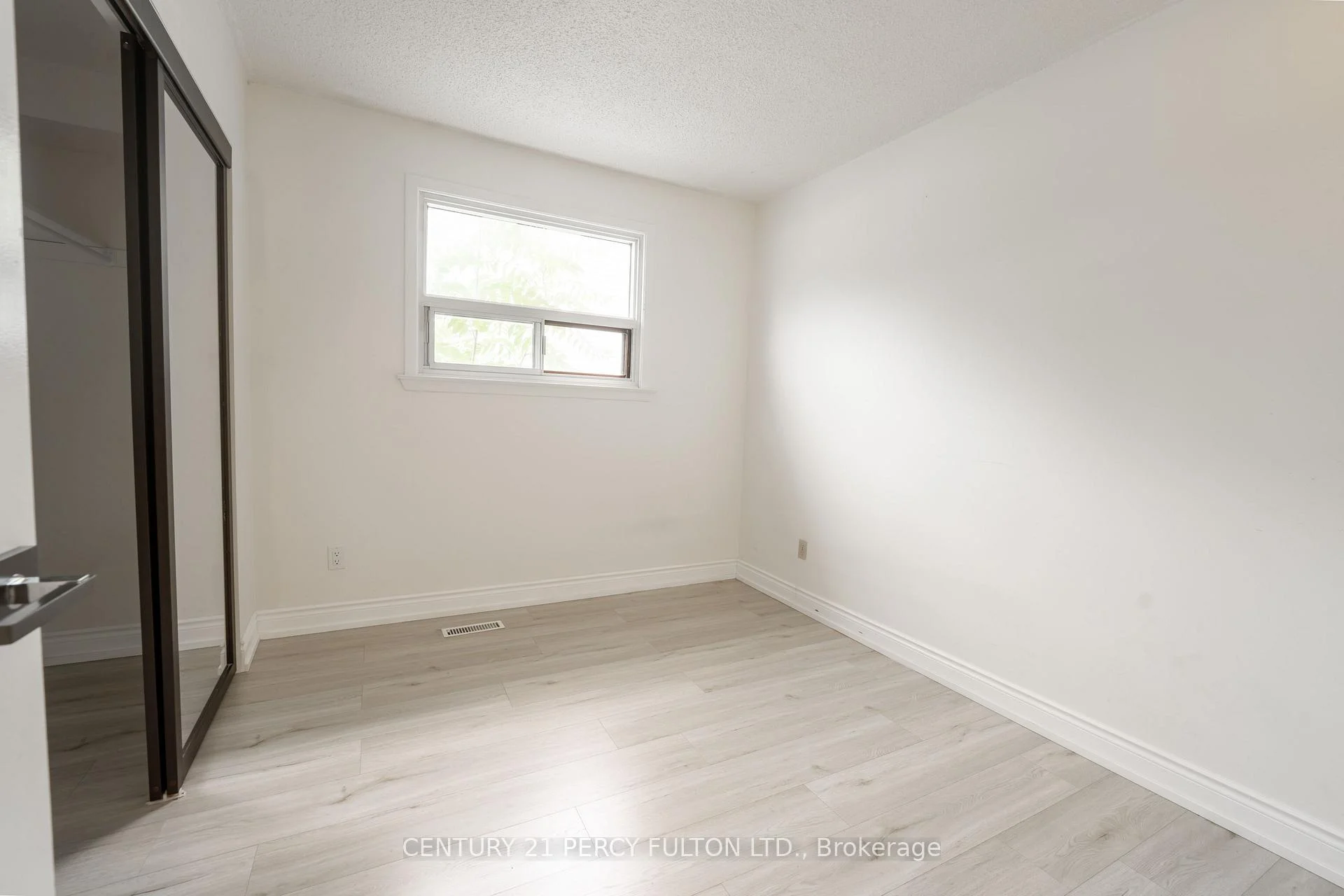 Photo 16 of Unit upper, 57 Lillooet Crescent, Richmond Hill, North Richvale — HOMEH