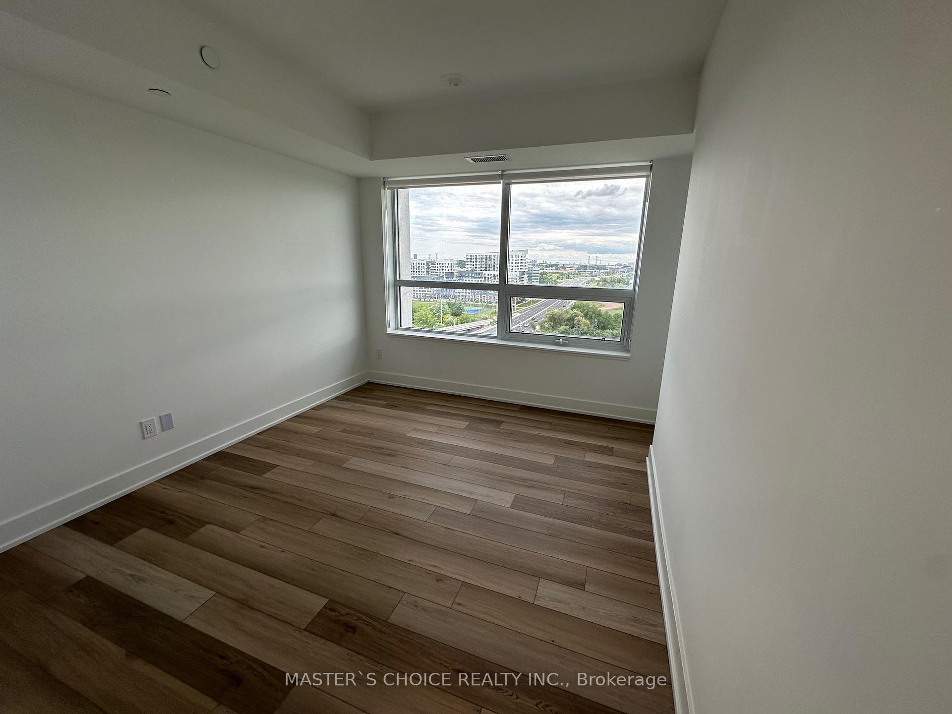 Photo 12 of Unit 1705, 8 Cedarland Drive, Markham, Unionville — HOMEH